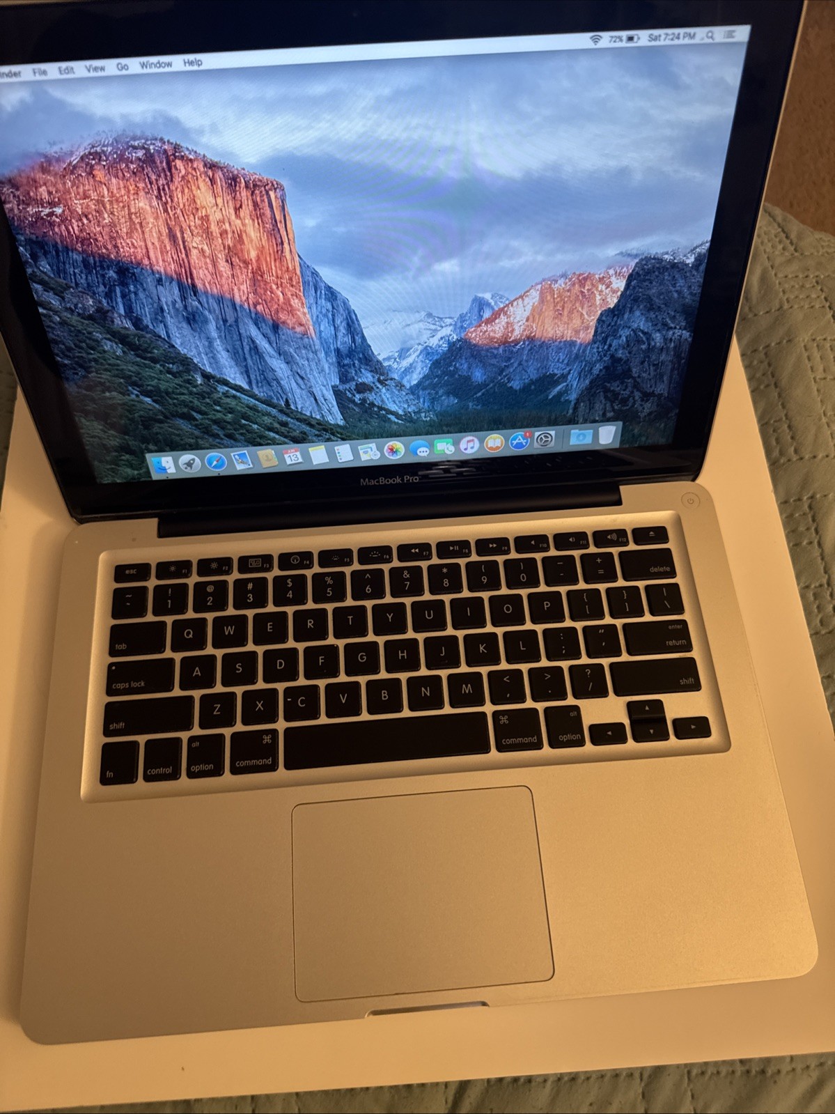 Apple MacBook Pro A1278 Intel Core 2 Duo P7550 2.26GHz 4GB RAM, 499GB HD