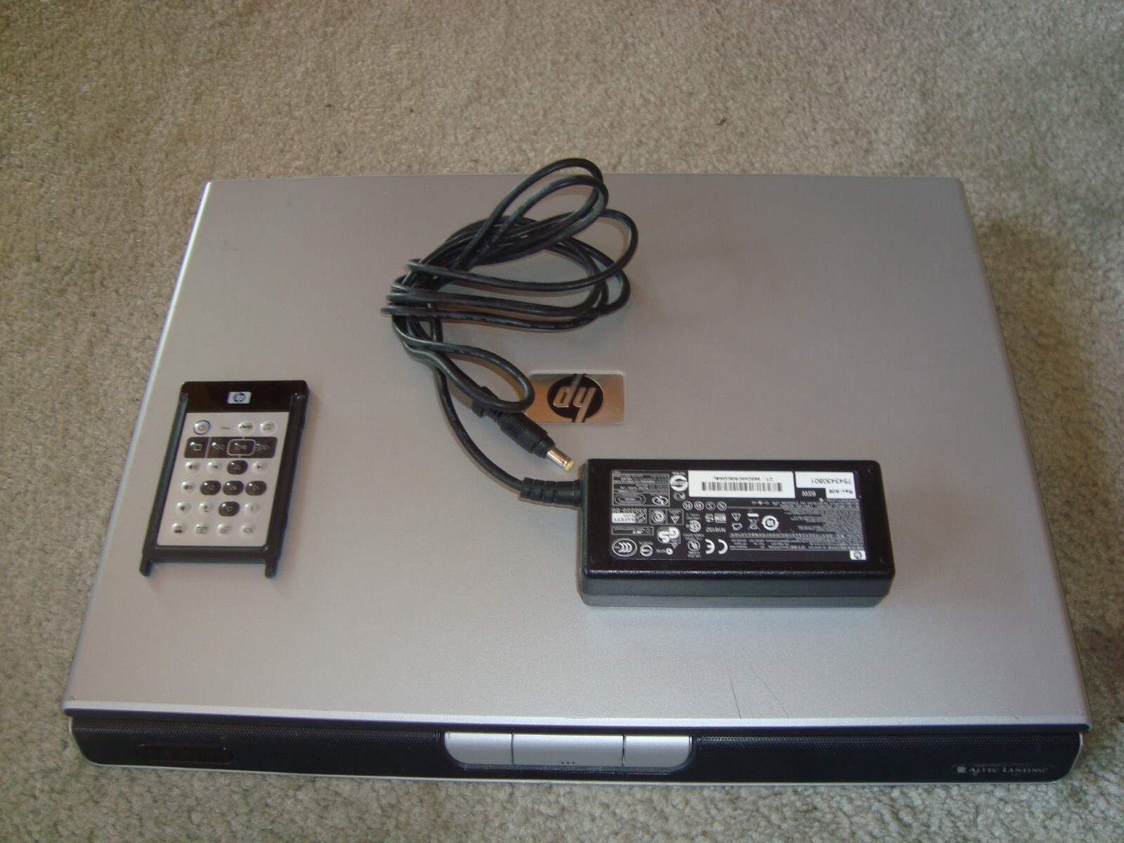 HP Pavilion dv4000 / dv4320us Laptop / remote