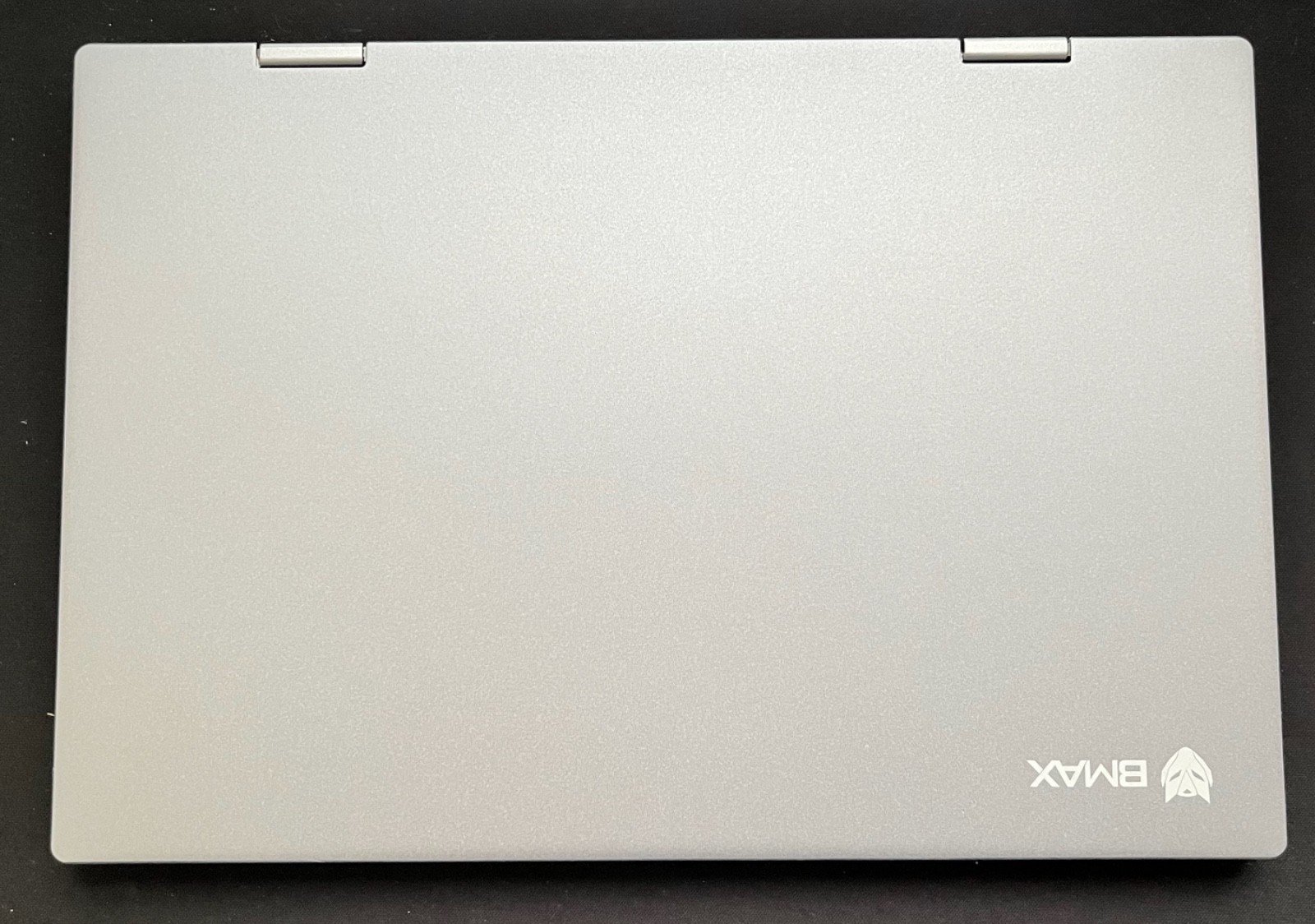 BMAX Y11. 11”. 1.10GHz Intel N4120 Quad-Core.256GB SSD.8GB.Windows 11 Pro (25H2)