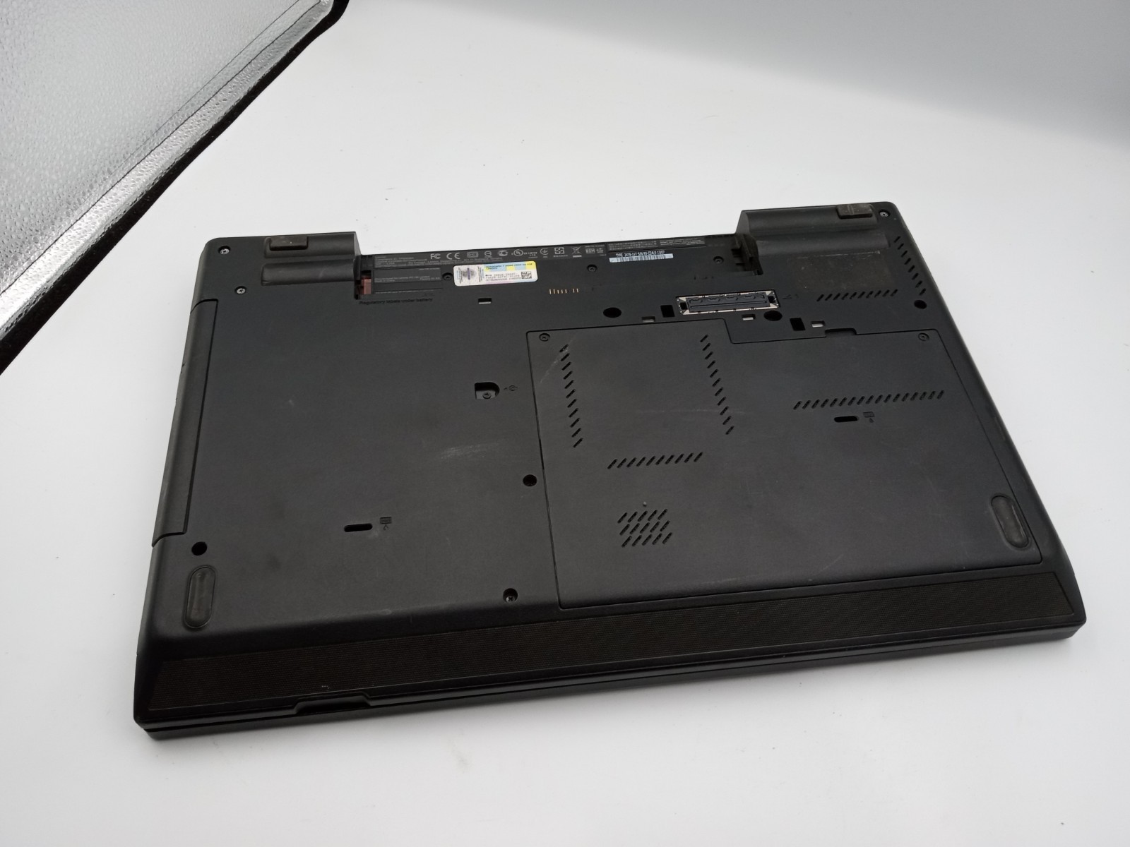 Lenovo ThinkPad L530 15″ Intel i3-3120M 4GB 60GB SSD Linux Mint – NO BATTERY -RR