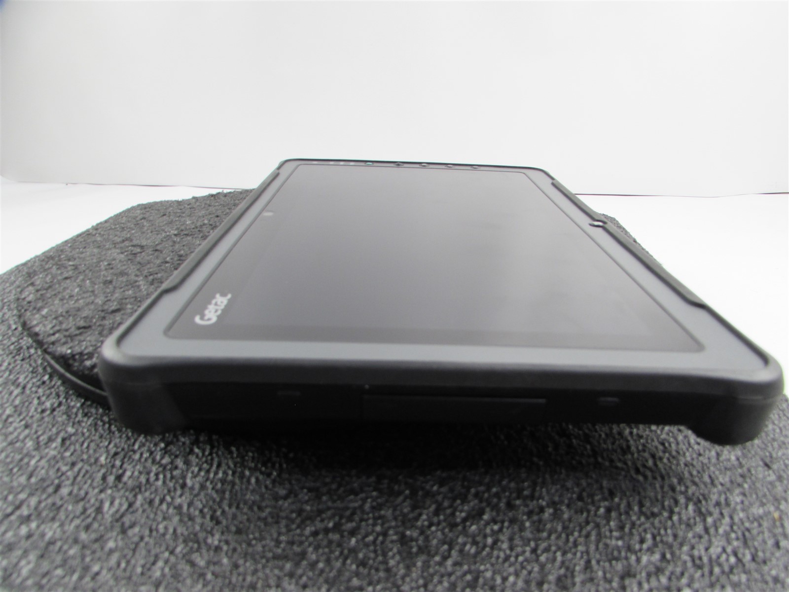 GETAC RUGGED TABLET F110 (G4) 1920X1080 FHD I5-7200U 128GB SSD 8GB RAM NO O.S