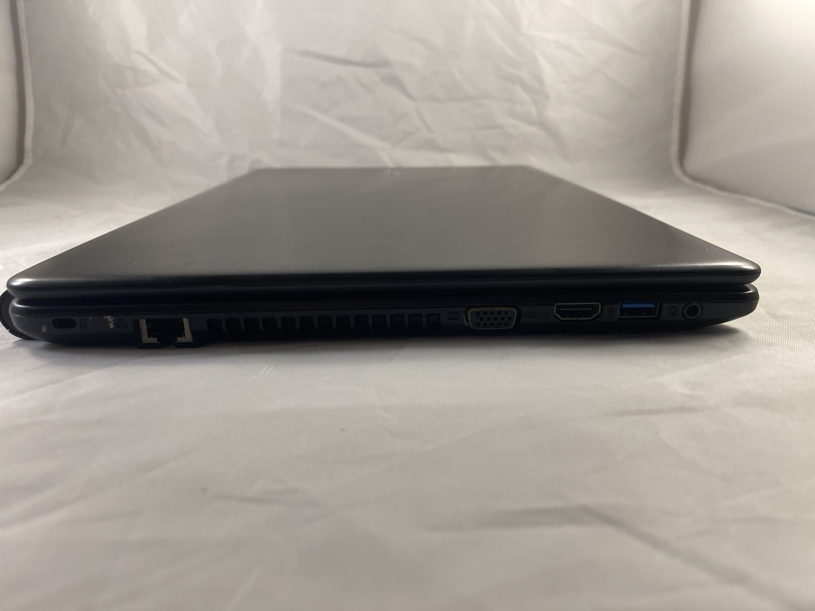 Acer Aspire E1-522 5423 Laptop – AMD A4-5000 1.5GHz, 4GB RAM, 500GB HDD, Win10