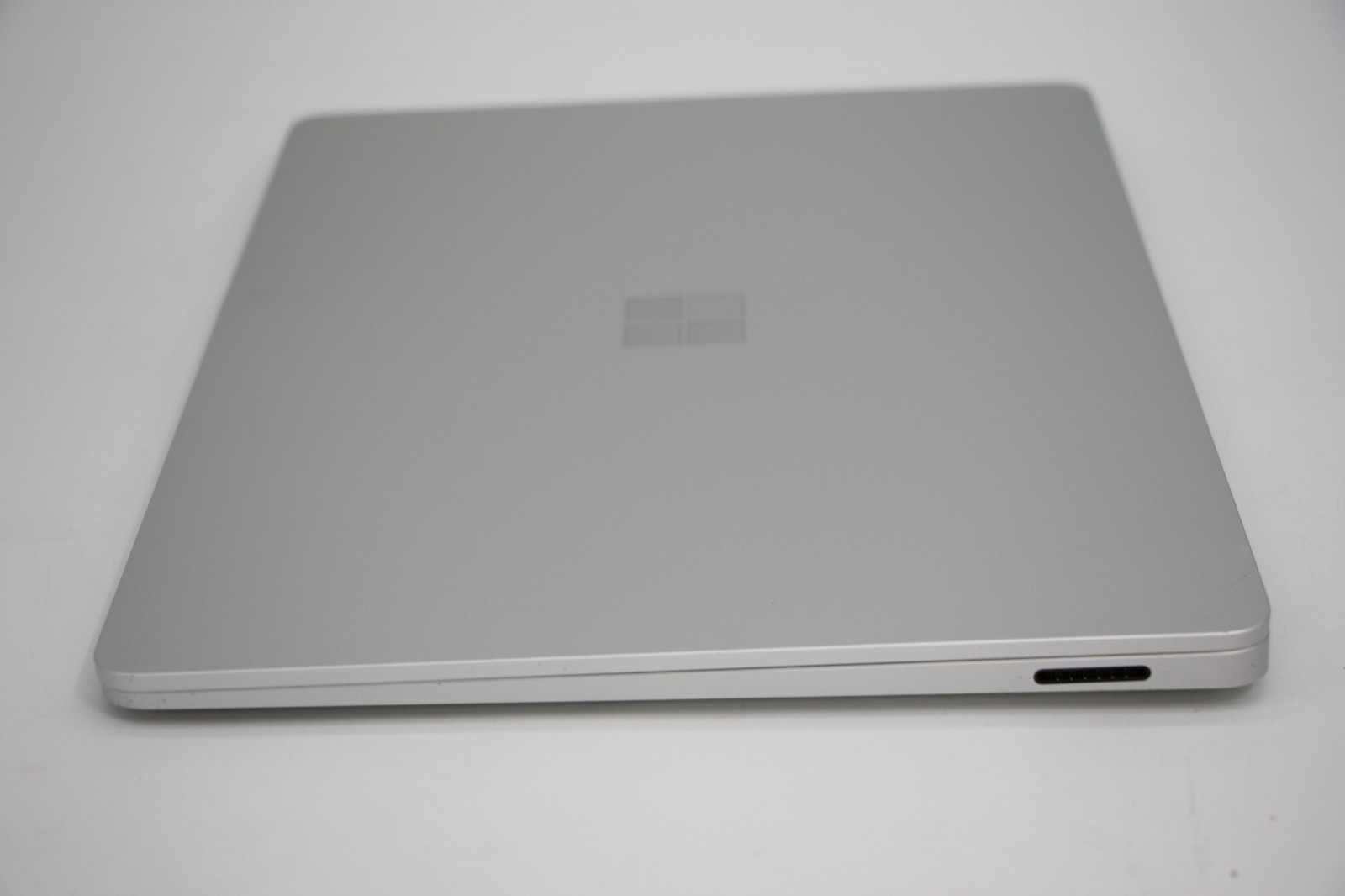 Microsoft Surface Laptop 7 13.8” Snapdragon X1E80100, 16GB RAM, 512GB SSD -2036