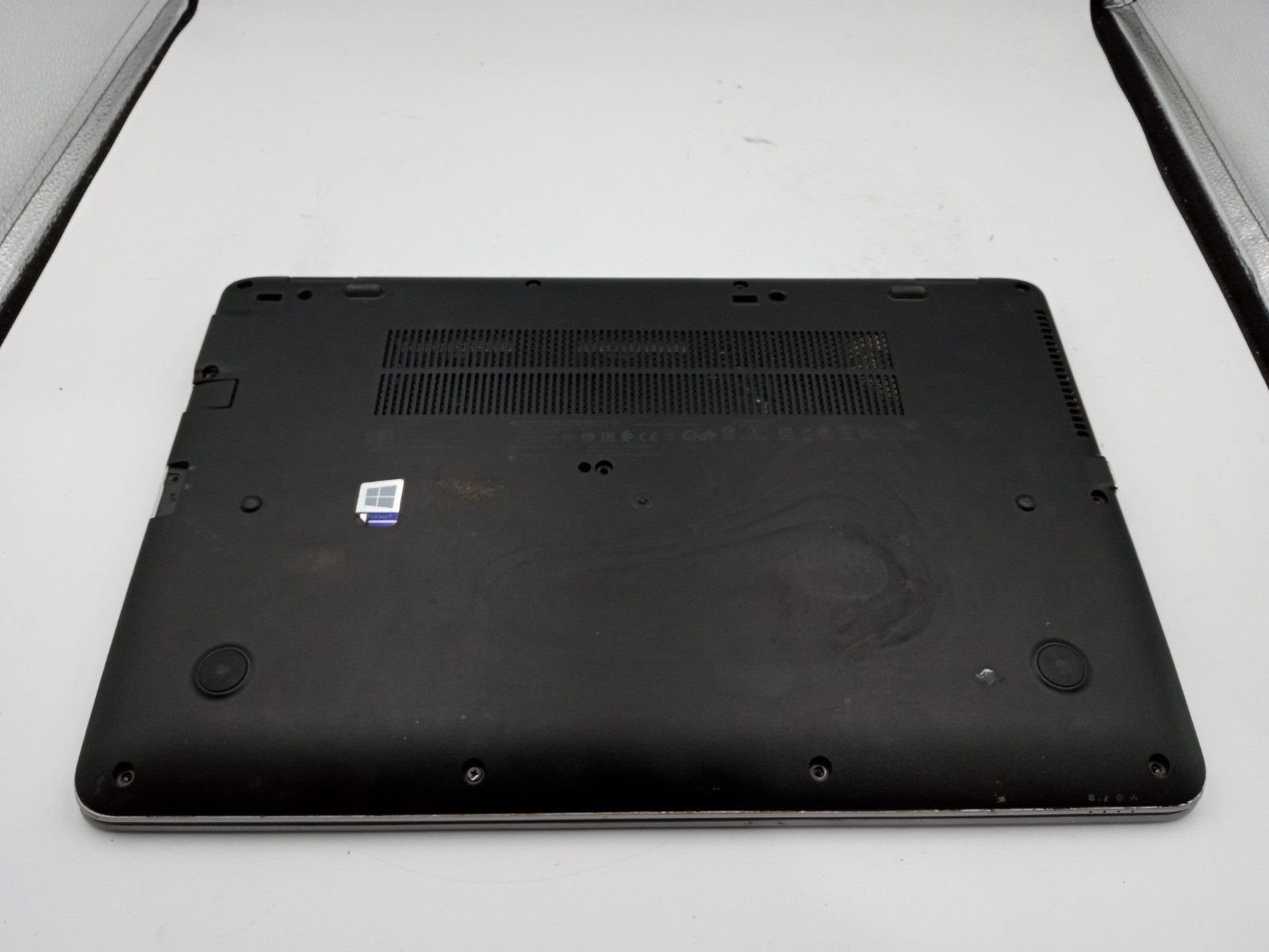 HP EliteBook 850 G3 15″ Touchscreen Intel Core i5-6300U – LIQUID DAMAGE -RR
