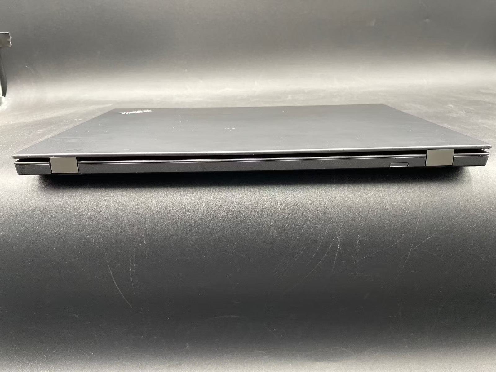 Lenovo ThinkPad T15 Gen 1 Used 15.5″ (i5-10310U-8GB-256GB NVMe)