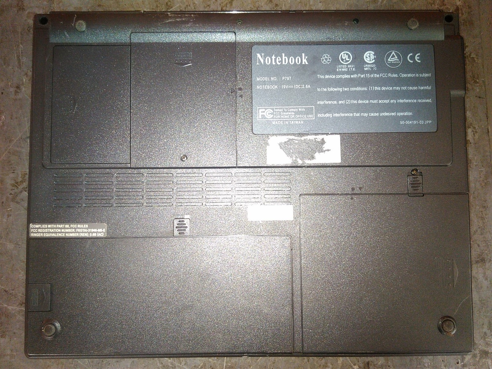 Bad Floppy MicroQuest P79T Retro Laptop Pentium MMX 166MHz 32MB 0HD NO PSU AS-IS