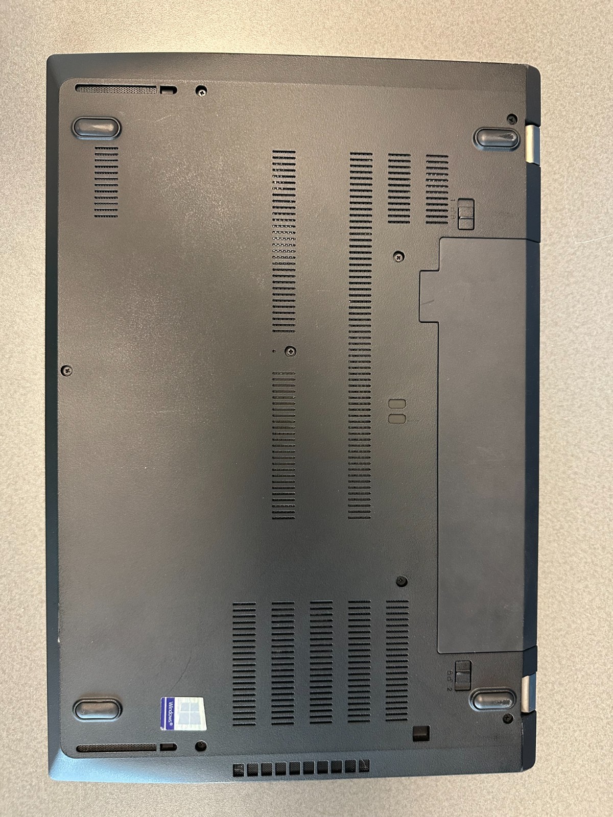 Lenovo ThinkPad P52s #8