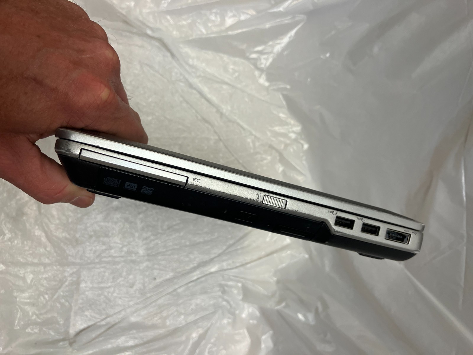 Dell Latitude E6430 i5-3320M 2.6GHz 4GB RAM No HDD/OS/Caddy FOR PARTS