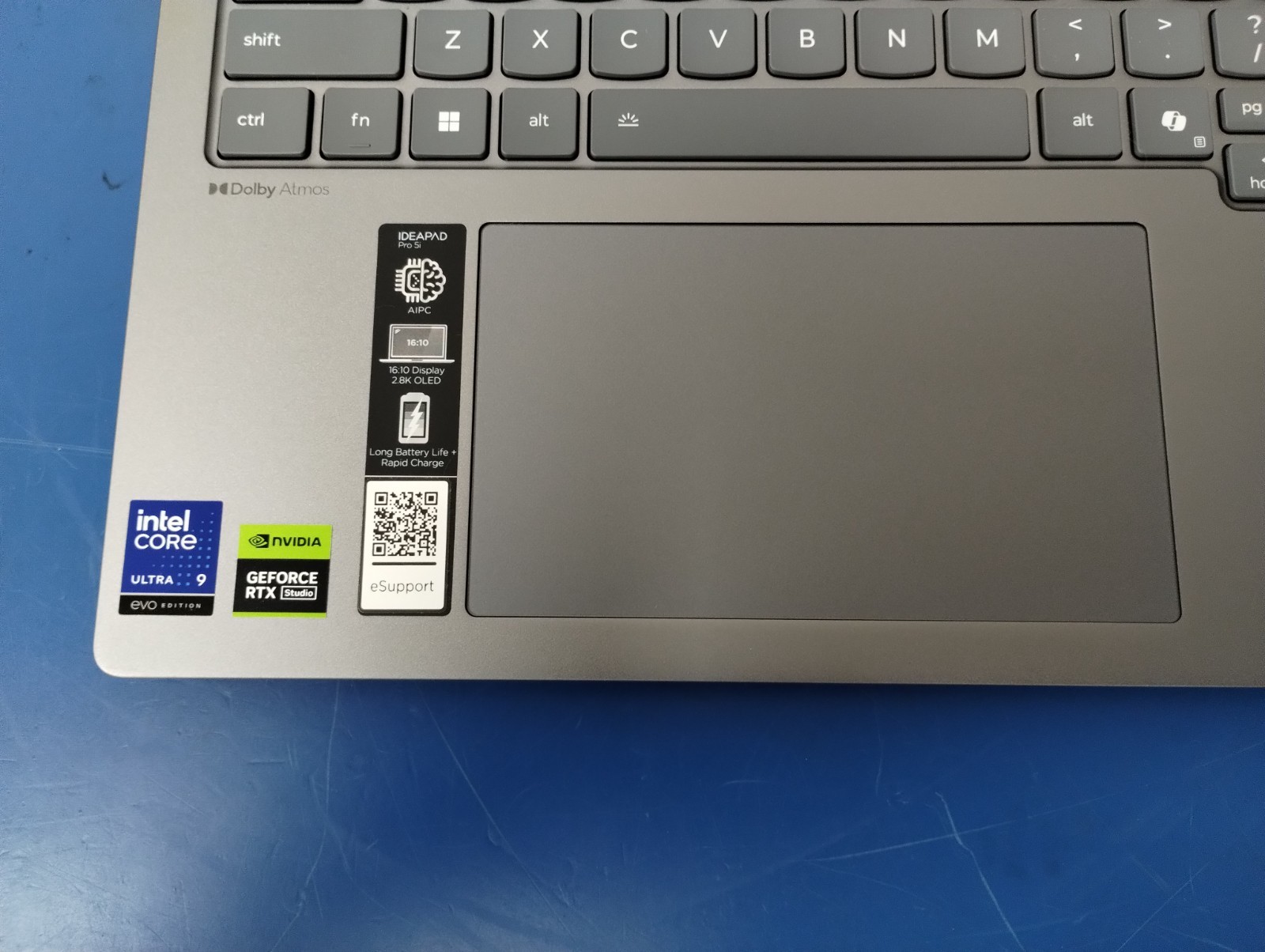 LENOVO IdeaPad Pro 5 1IAH10, Intel Core Ultra 9 285H, 2.90 GHz 32 GB, 1 TB NVMe