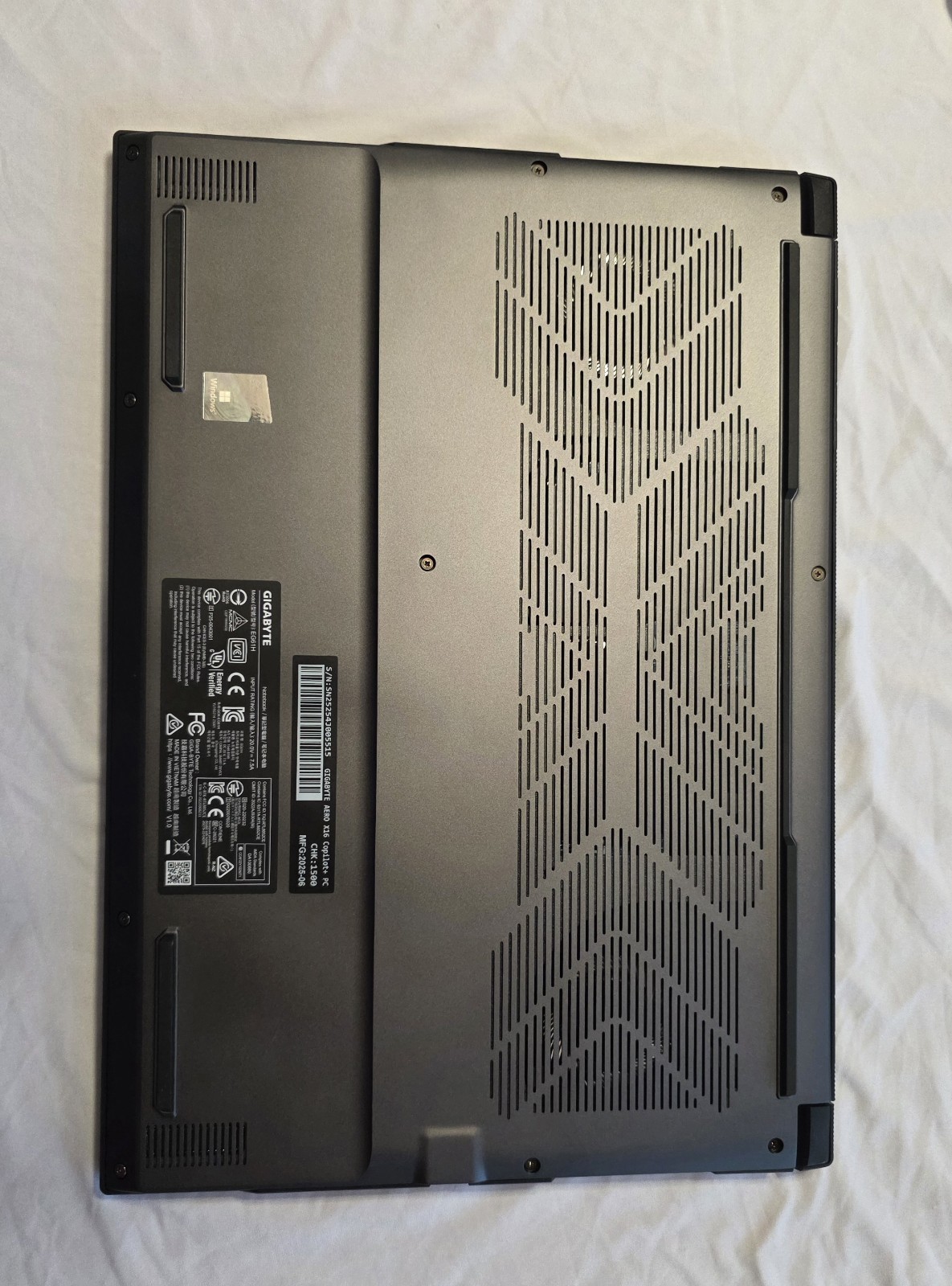 Gigabyte Aero X16 16″ 2560×1600 Ryzen Al7 350 32GB 1TB SSD RTX 5060 W11H Copilot