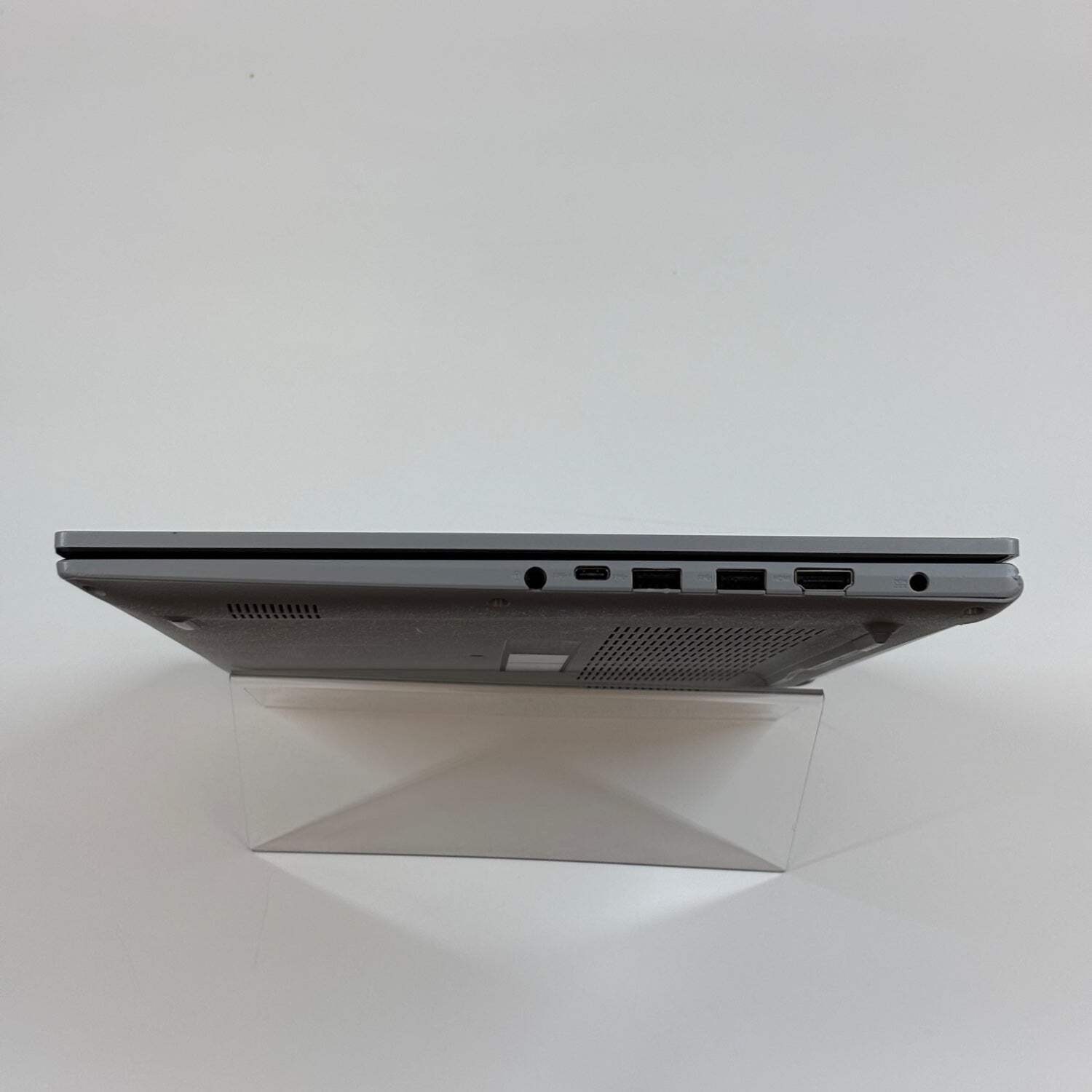 Asus Vivobook 16 F1605VA-WS96 16″ i9-13900H 16GB RAM 1TB SSD