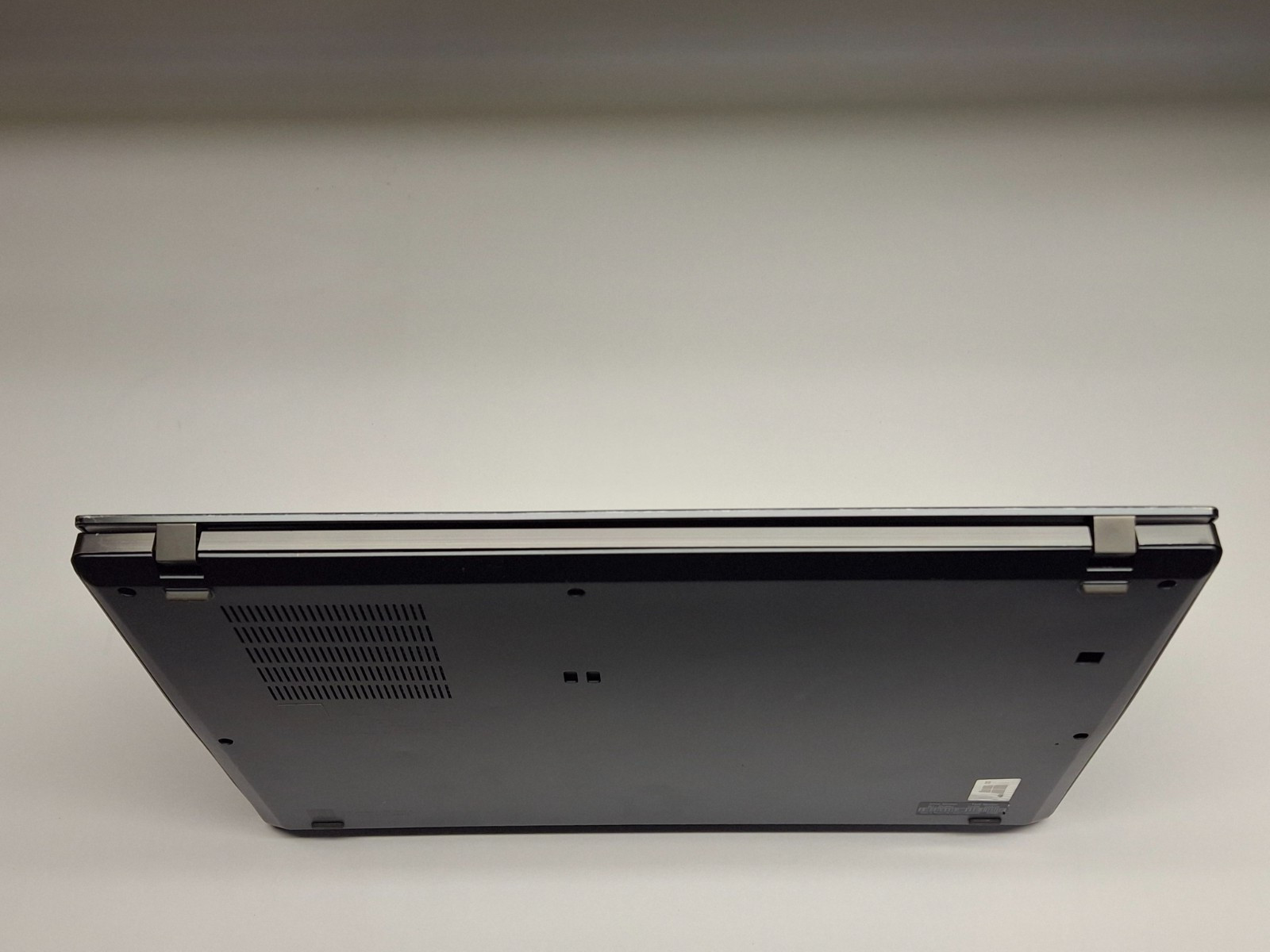 Lenovo ThinkPad T14s Gen 2 14″ FHD i5-1145G7 2.6GHz 8GB RAM 256GB SSD Win 11 Pro