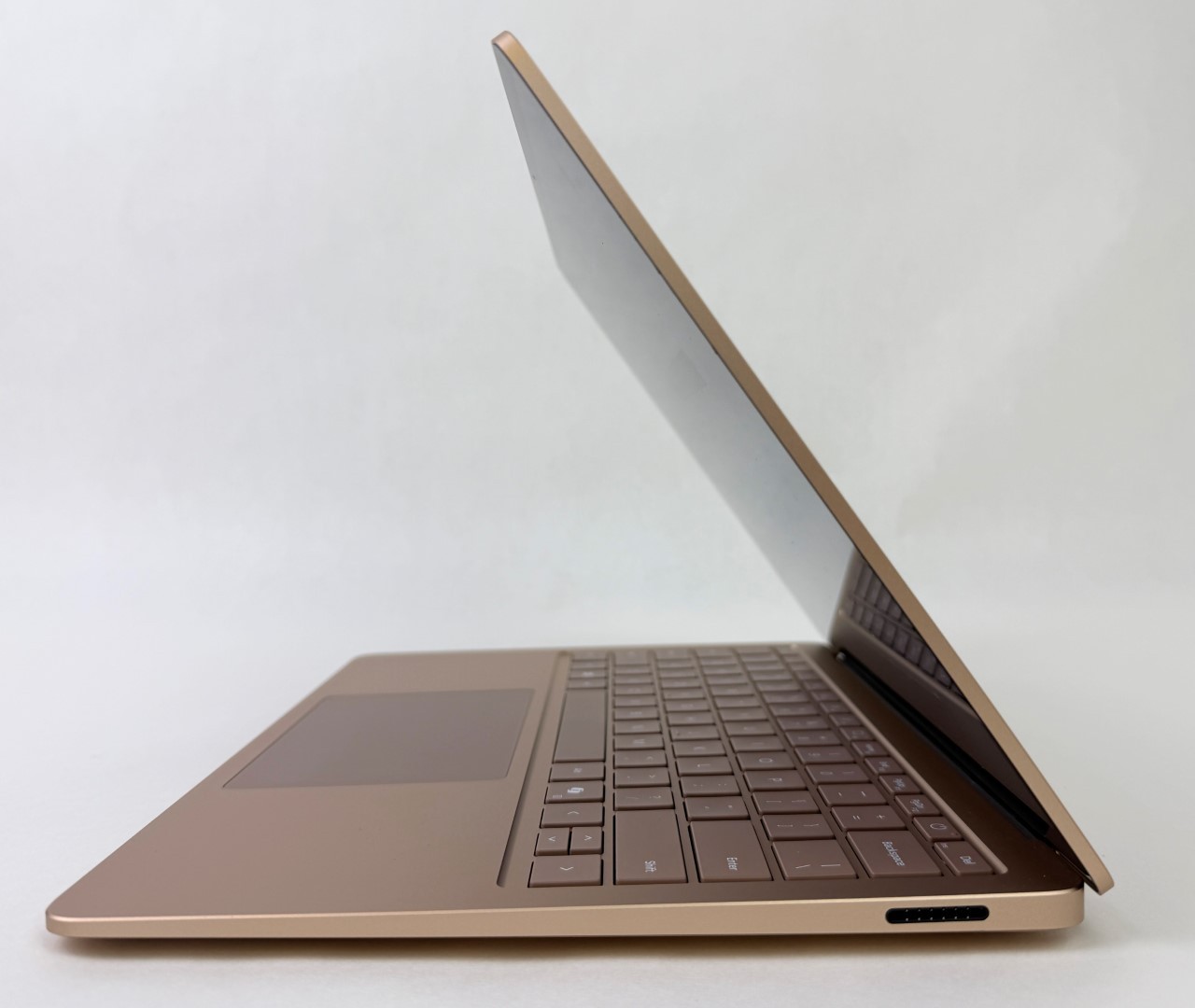 Microsoft Surface Laptop 7 2036 13.8″ Touch Snapdragon X Plus 16GB 512GB – Spot!