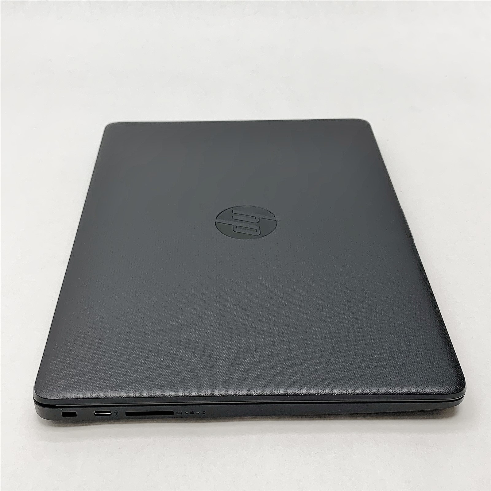 HP 14-dk1013dx Laptop AMD Athlon 3050U 2.30GHZ 14″ 8GB RAM 128GB M.2 Windows 11