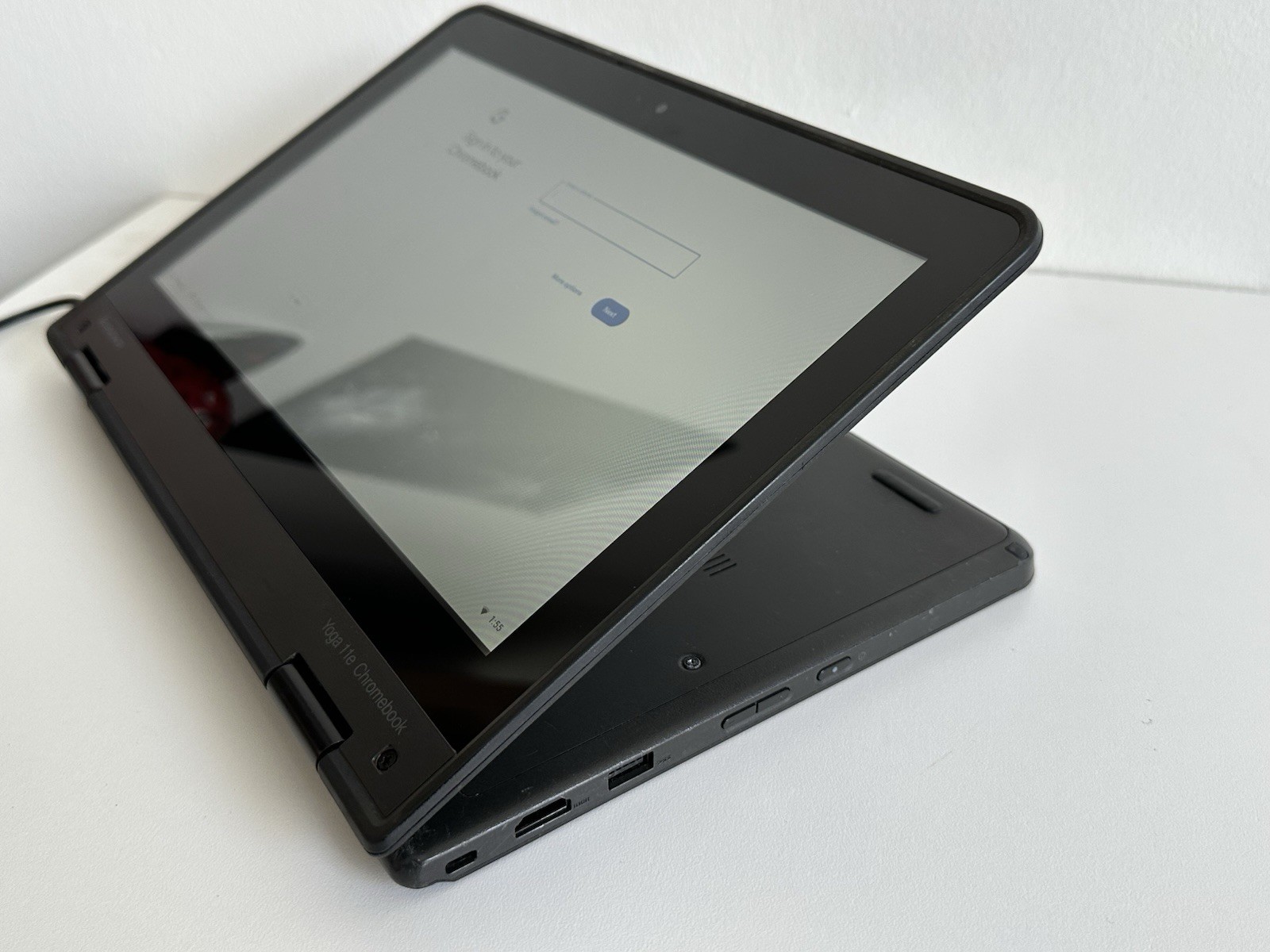 Lenovo ThinkPad Yoga 11e Chromebook 11.6” Touchscreen N2840 4GB 16GB Works