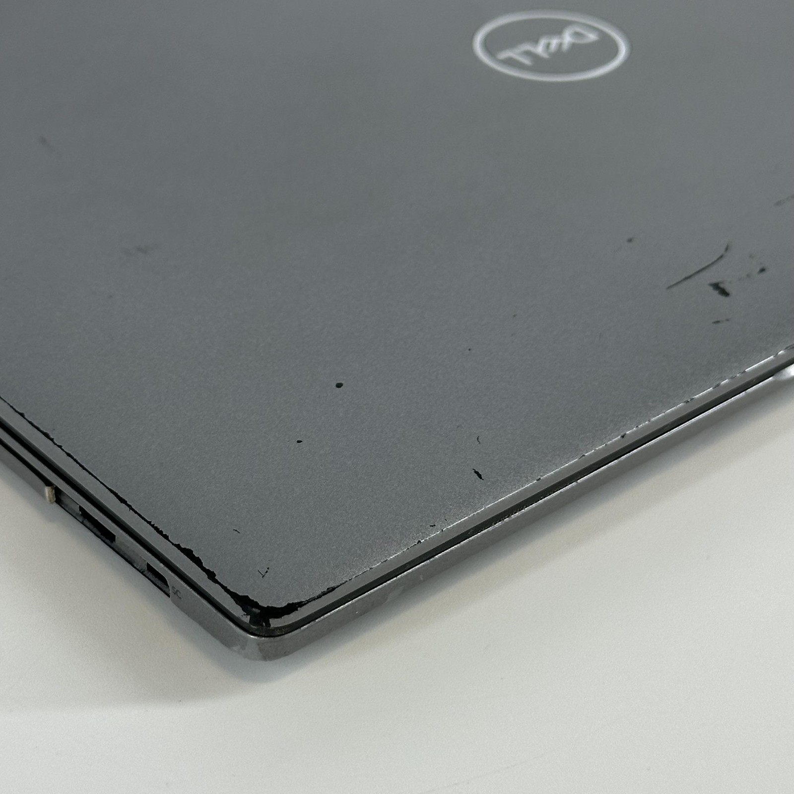 Dell Latitude 5320 13.3 Gray FHD i7-1185G7 3.00GHz 16GB RAM 256GB SSD Fair