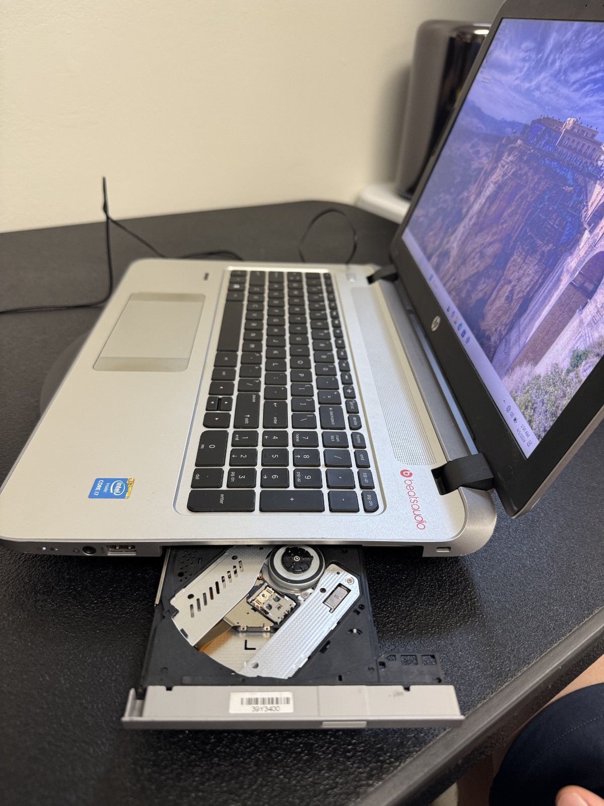 HP Envy 15 ProtectSmart Laptop (i7 4th Gen, 12GB RAM, 1TB HDD)