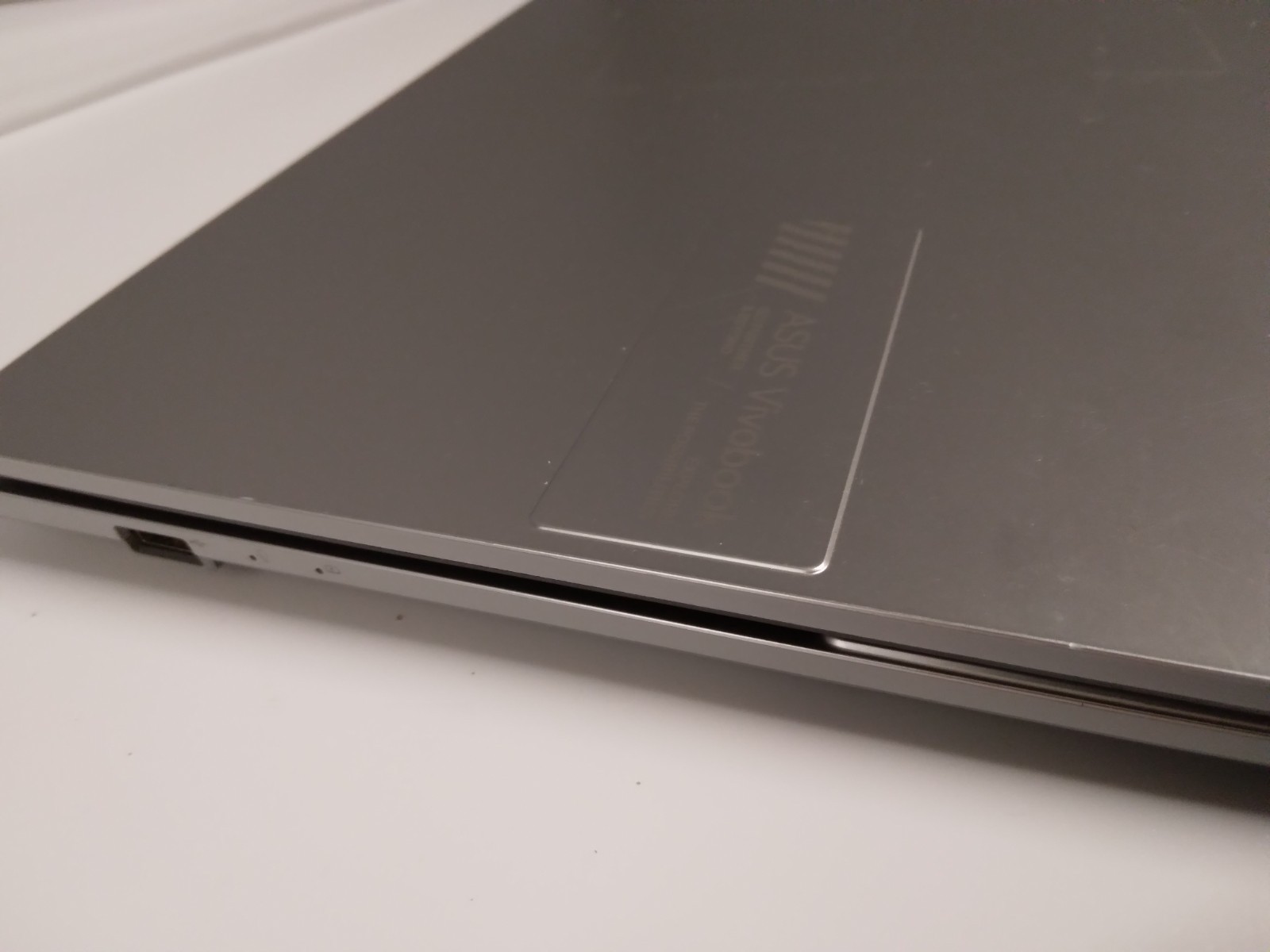 Asus Vivobook GO 15 E1504G 119gb 128mb Intel UHD Graphics Win 11 Home 1.80ghz