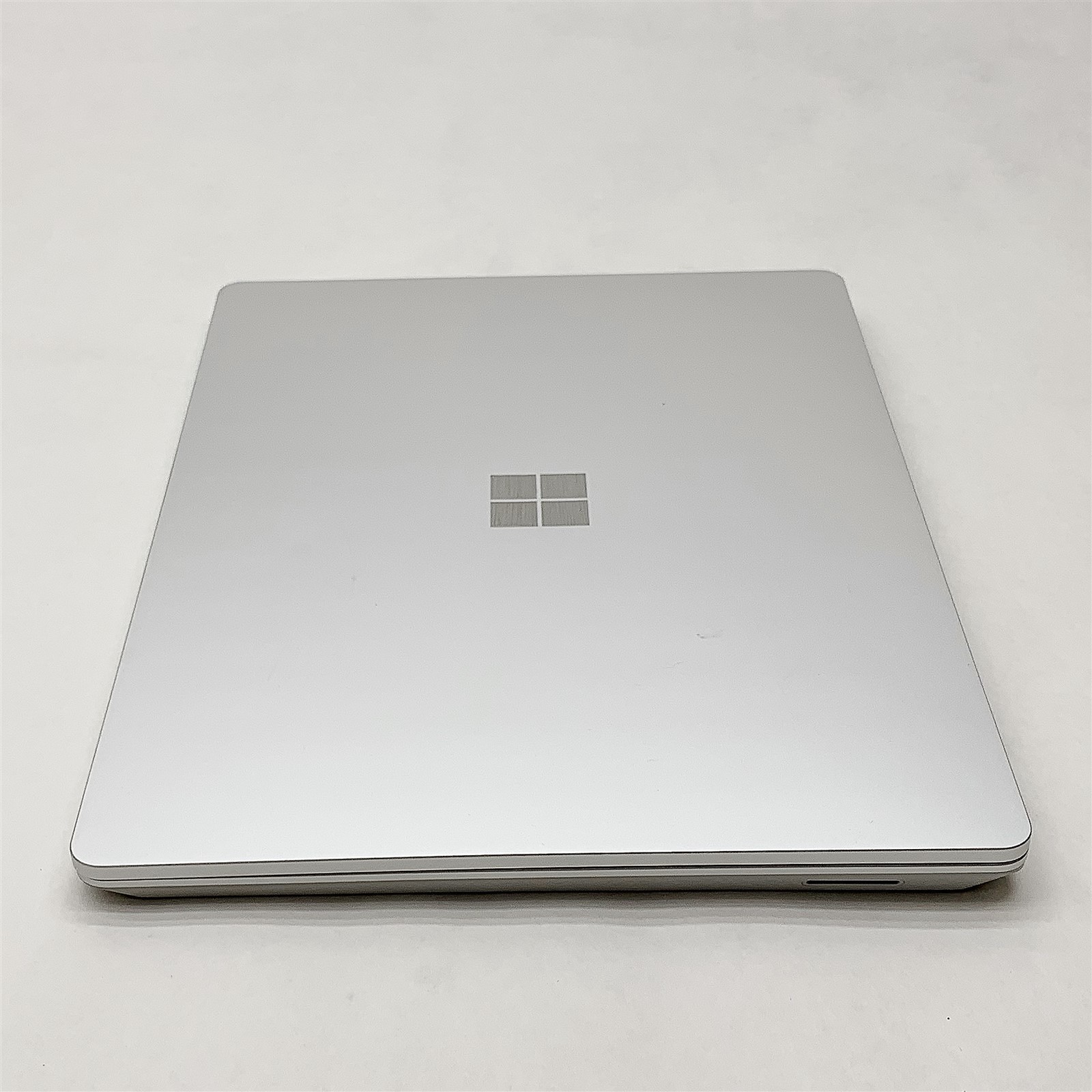 Microsoft Surface Laptop Go Intel i5 1035G1 1.0GHZ 12.4″ 16GB 256GB Windows 11