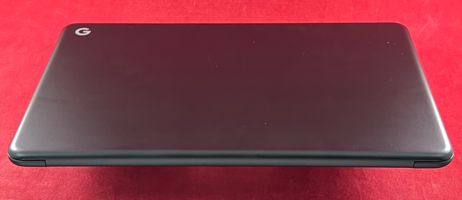 Google Pixelbook Chromebook Laptop 13.3″ FHD Touchscreen, 128GB / 8GB / i5-8200U