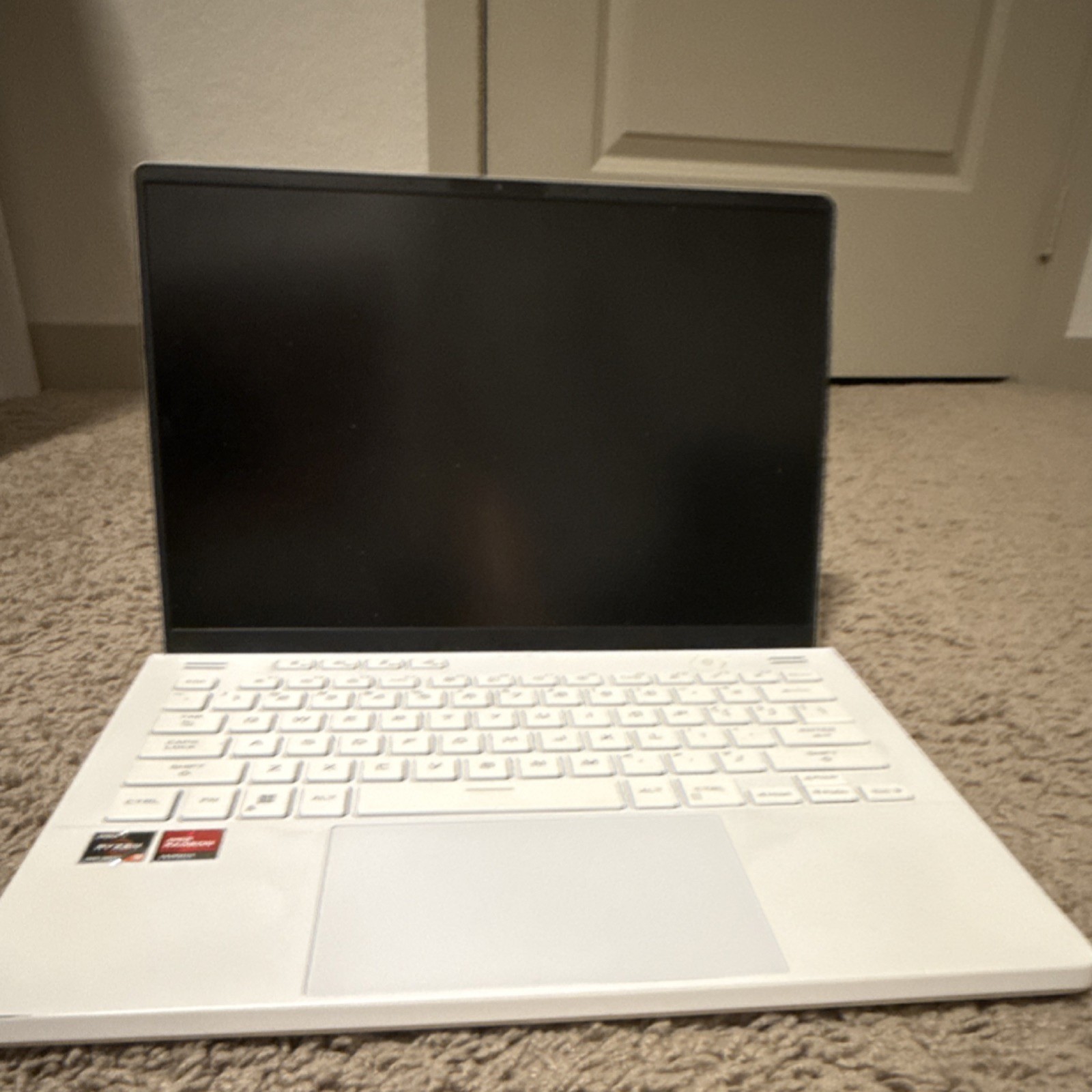 ASUS GA402R White Notebook Laptop, Model GA402R, Portable Computer, White Color