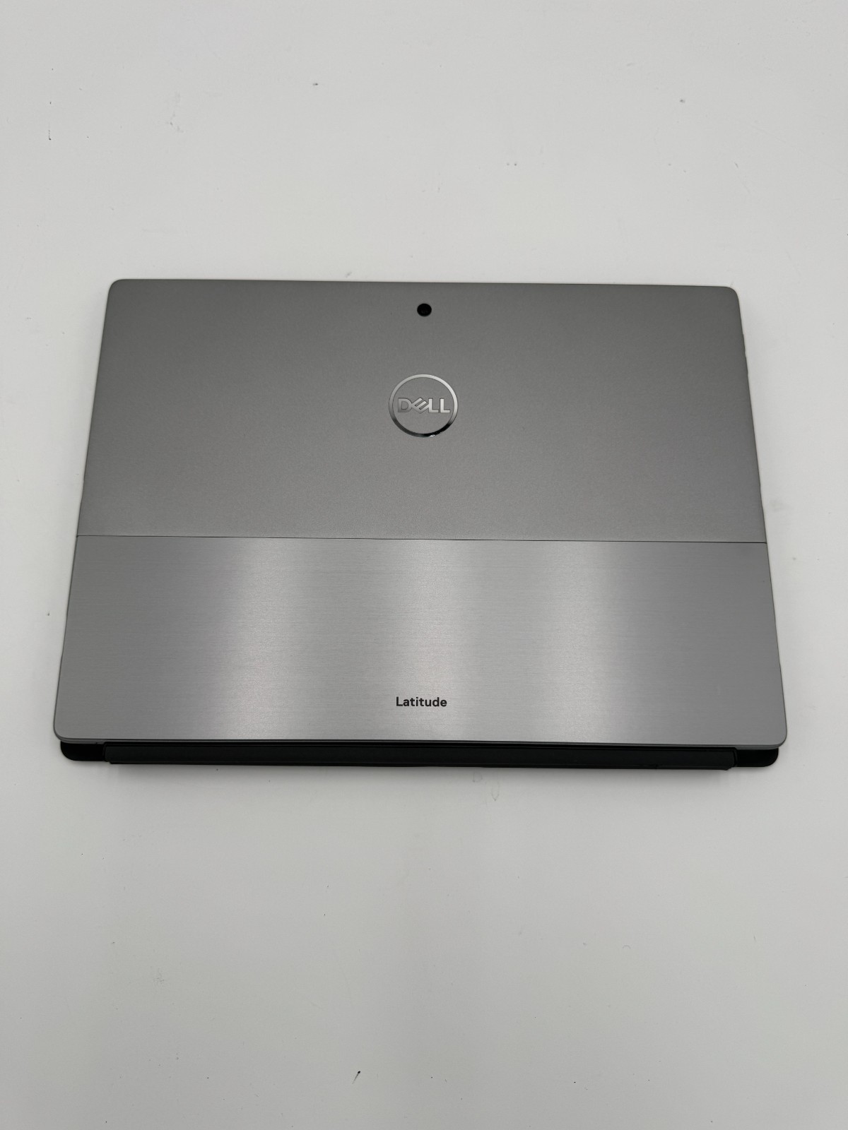 Dell Latitude 7320 Detachable Laptop i5-1140G7 @ 1.10GHZ 16GB RAM 256 SSD, NO OS