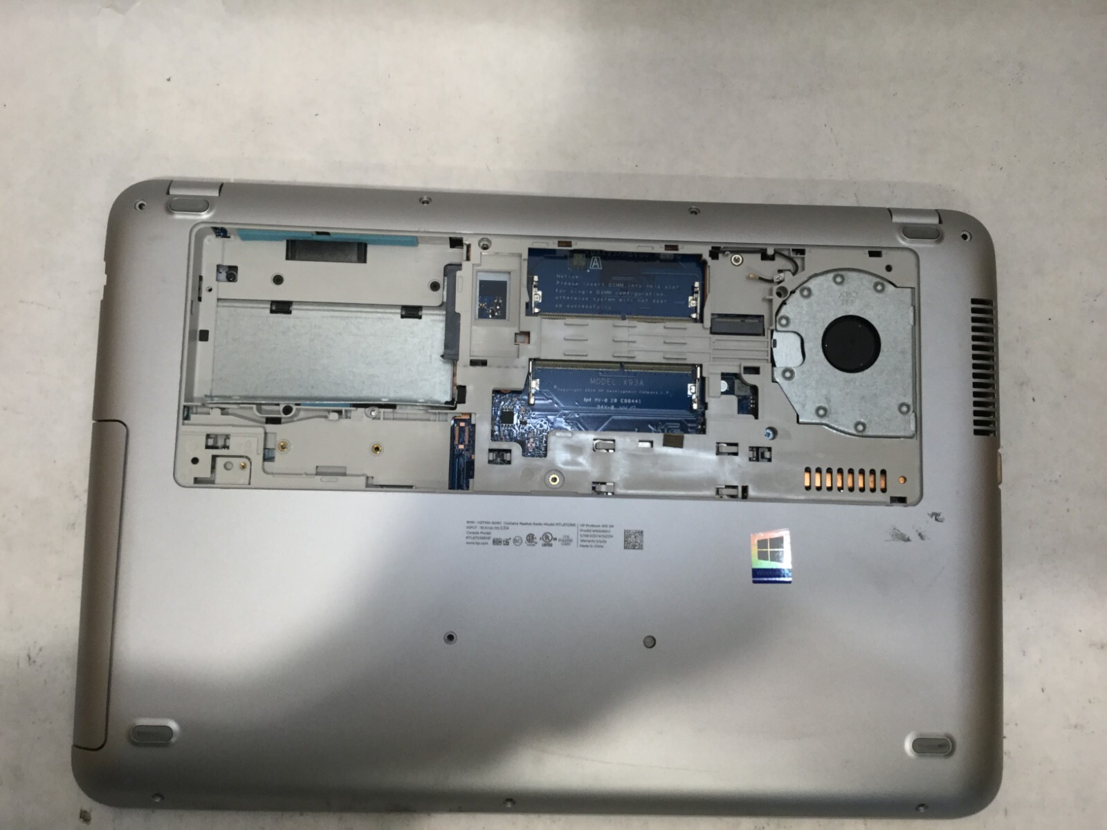 HP ProBook 455 G4 / AMD A10-9600 R5 10 CC. (4C+6G) @ 2.4GHz / (NO STORAGE) -MR