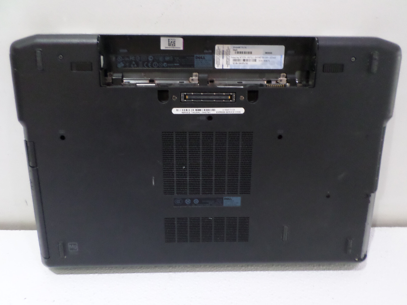 Dell Latitude E6530 – Intel Core i5-3210M, No RAM/HDD/Bat, Dead Pixels – PARTS
