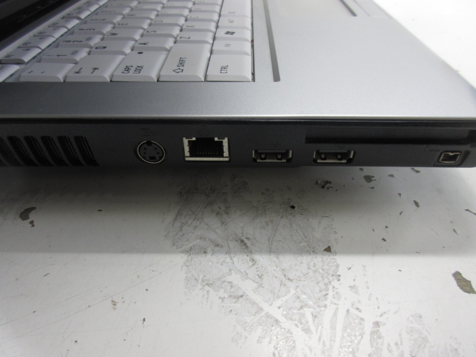Toshiba Satellite A215-S5808 AMD 64 Athlon X2 2GB NO HDD No Batt