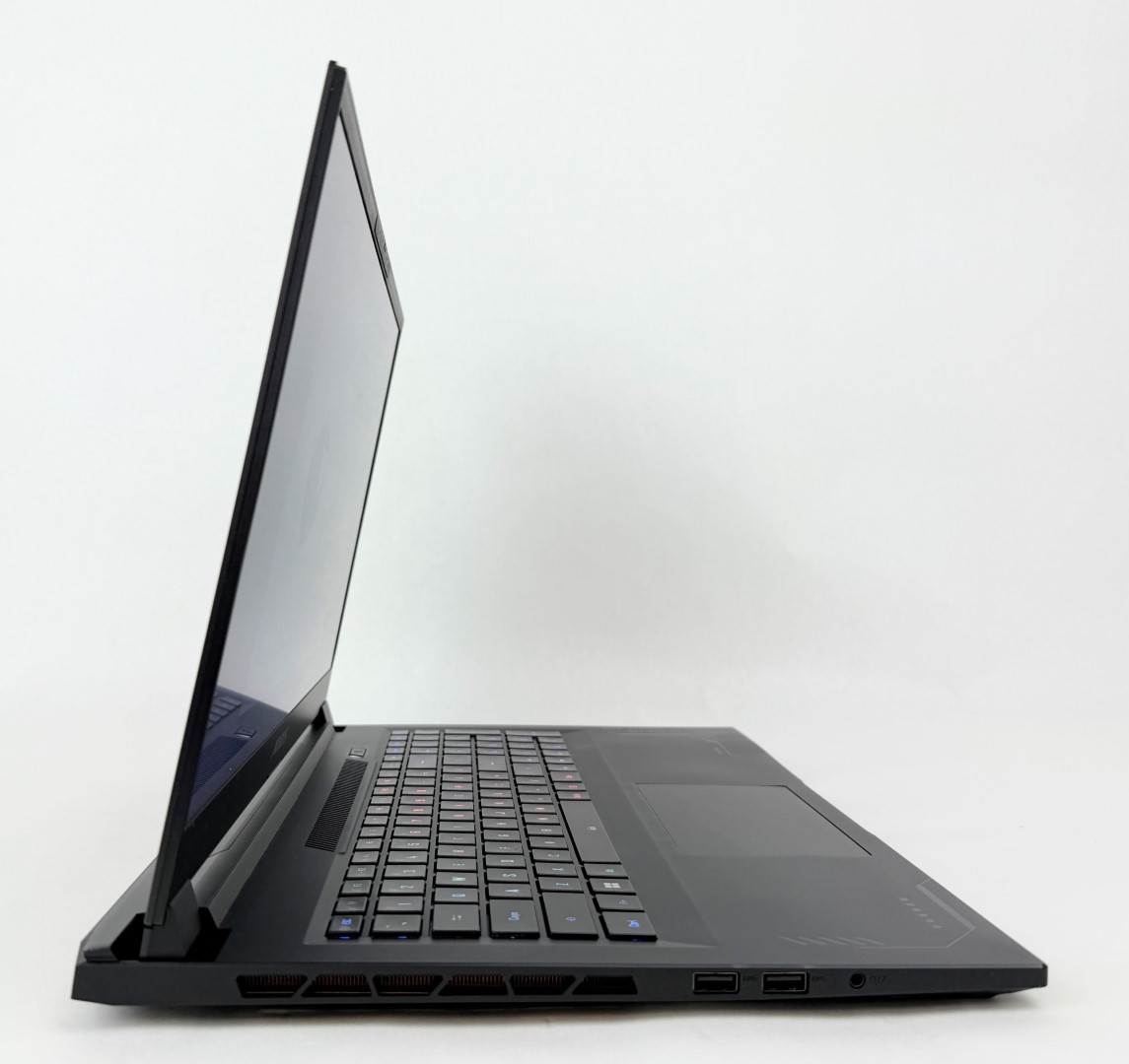 AORUS 17X AZF 17.3″ 2560×1440 240Hz i9-13950HX 32GB 2TB SSD RTX4090 W11H