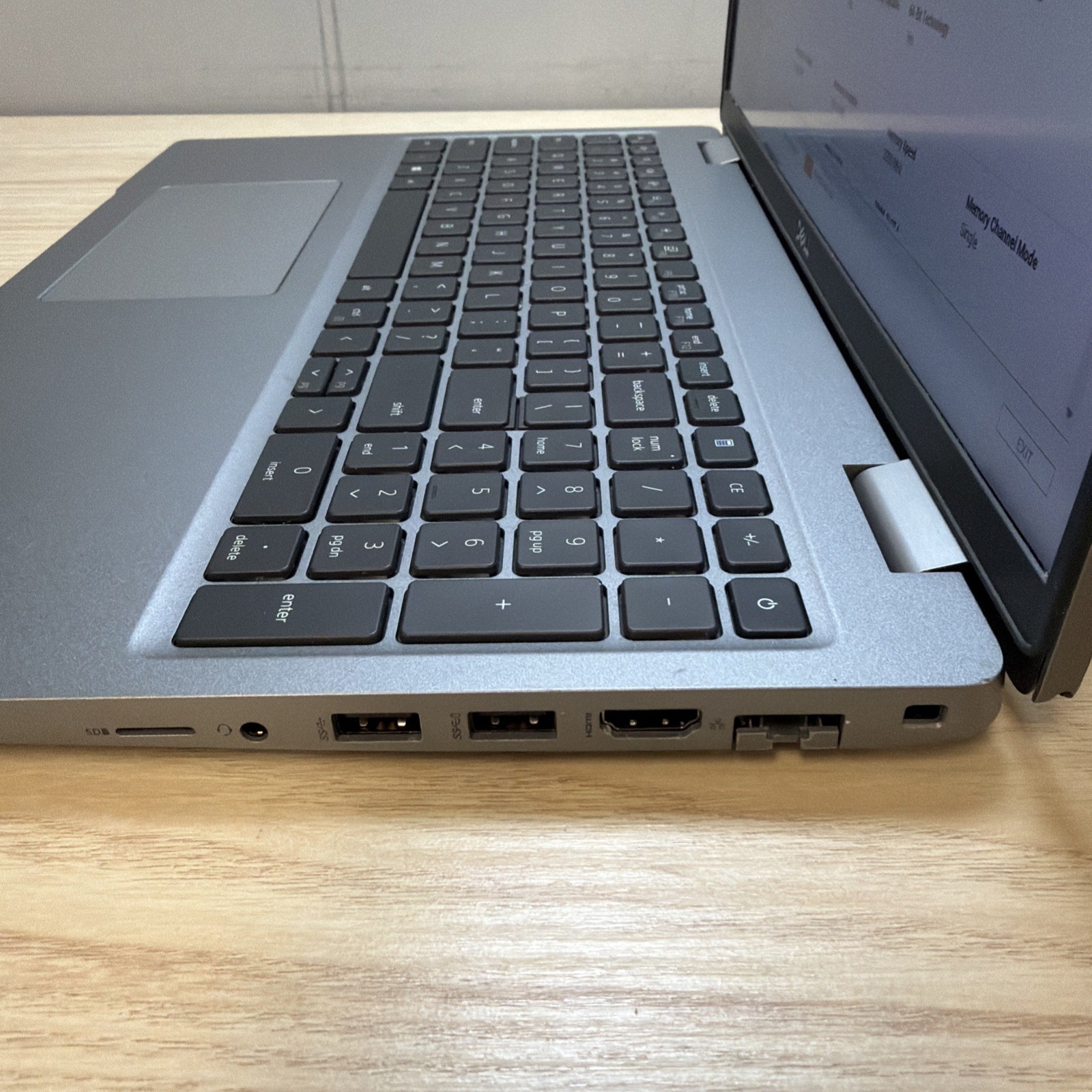 Dell Latitude 5520 i5-1145G7 16GB 512GB SSD 15″ FHD No OS