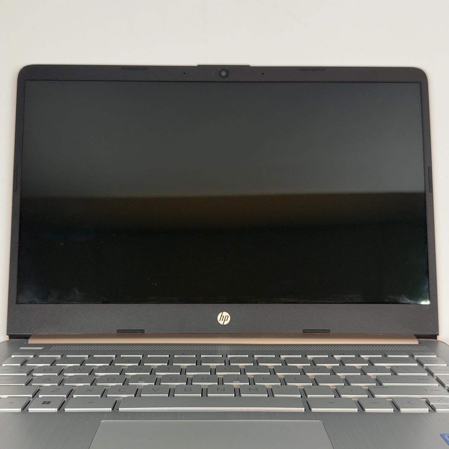 HP Laptop 14-DQ0054DX 14″ Celeron N4120 1.1GHz 4GB RAM 64GB SSD
