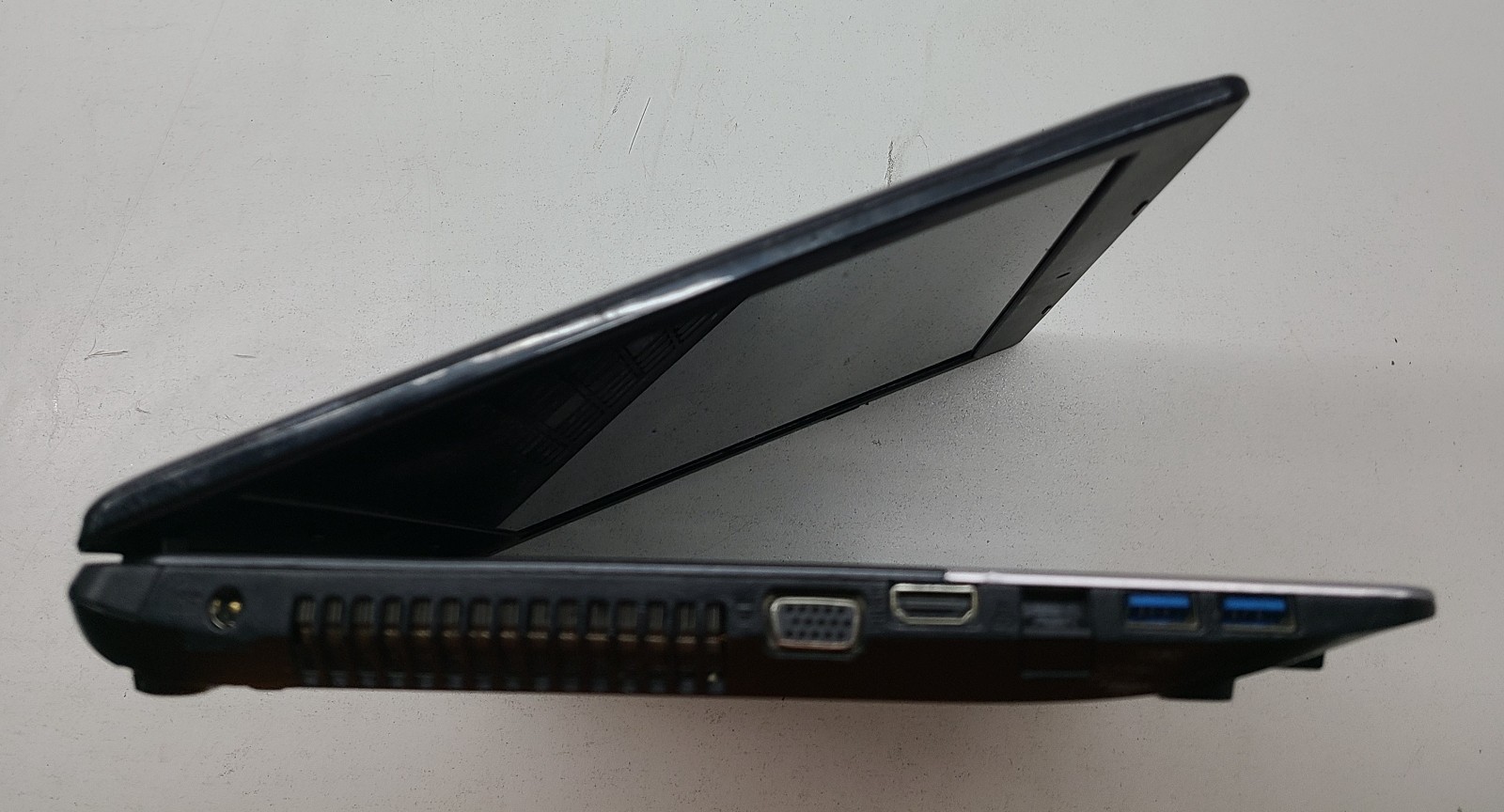 Asus R500A-RH52 15.6″ Laptop Intel Core i5-3210M 6GB Ram NO HD/OS (FL)