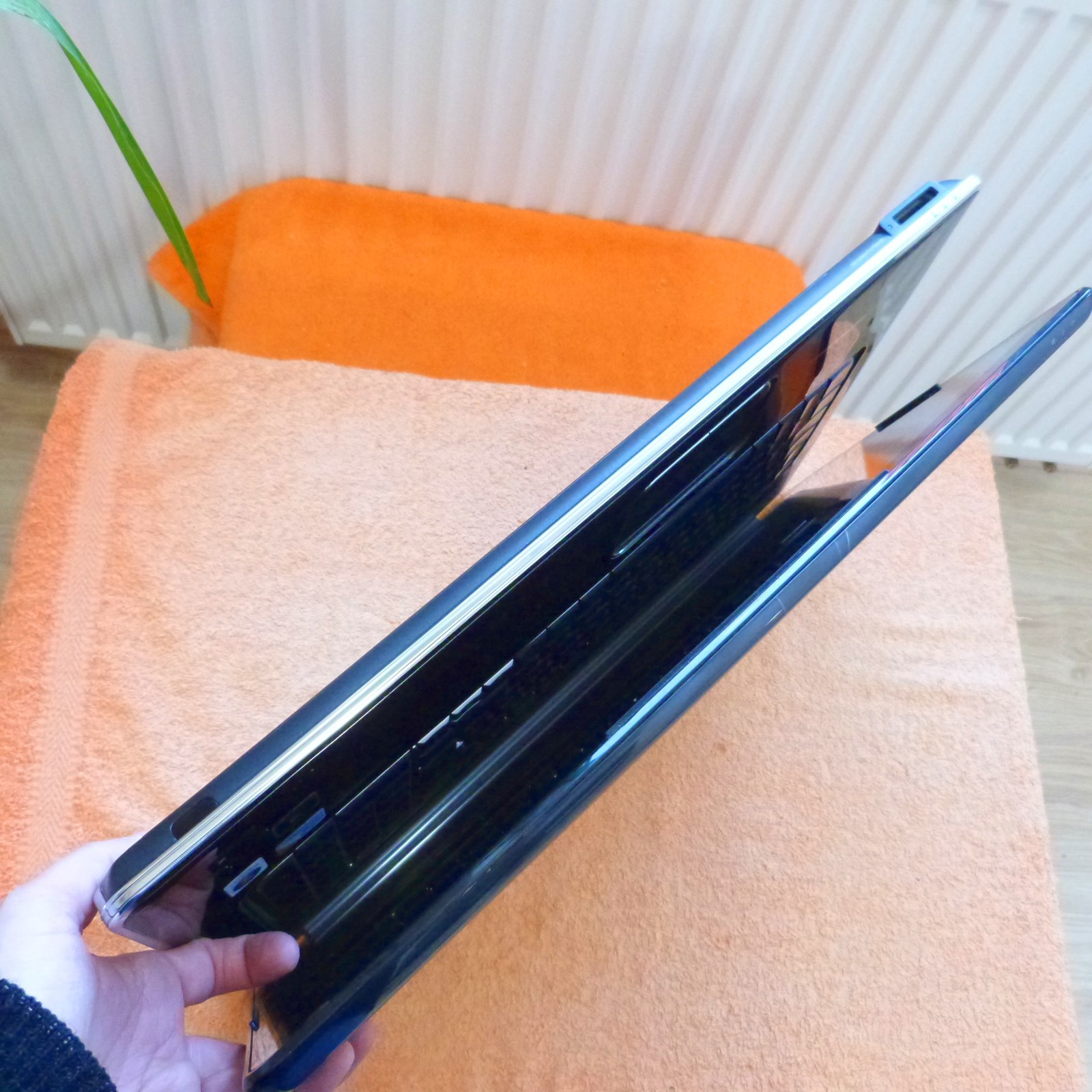 HP DV8 18″ MONSTER Bolide Cinema FULLHD l 500GB SSD Windows 10 l HDMI BLURAY