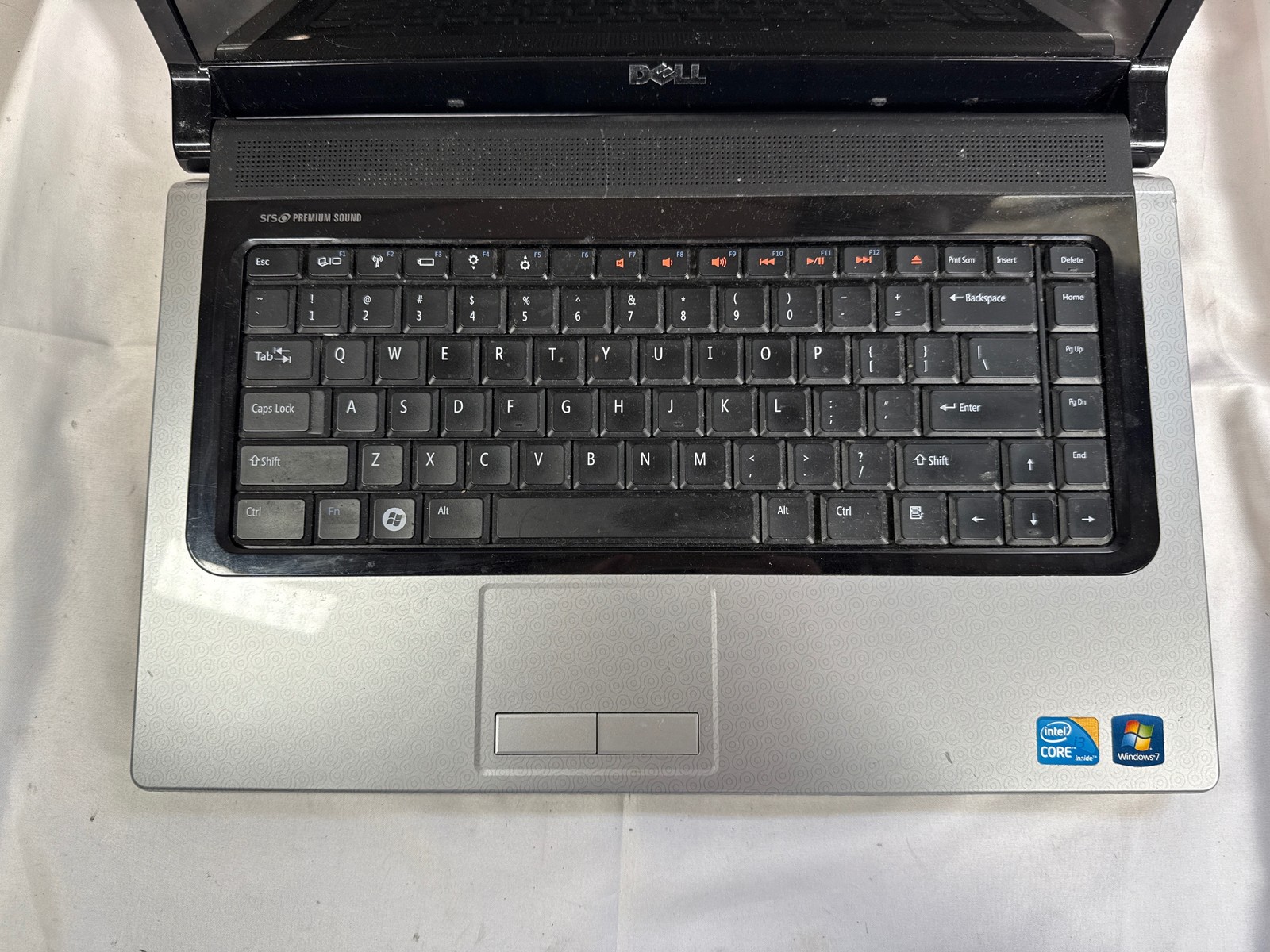 Dell Studio 1558 15.6″ i3-330M 2.13GHz 6GB No Drive