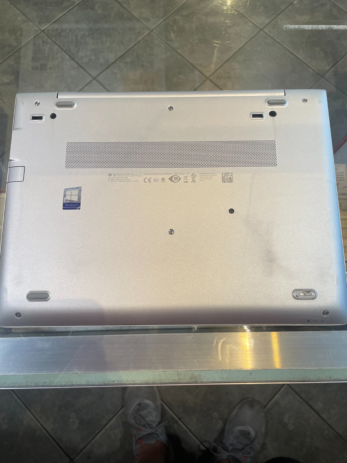 HP EliteBook 735 g5 13,3″ Ryzen 3, 8g RAM, 128GB FLASH DRIVE