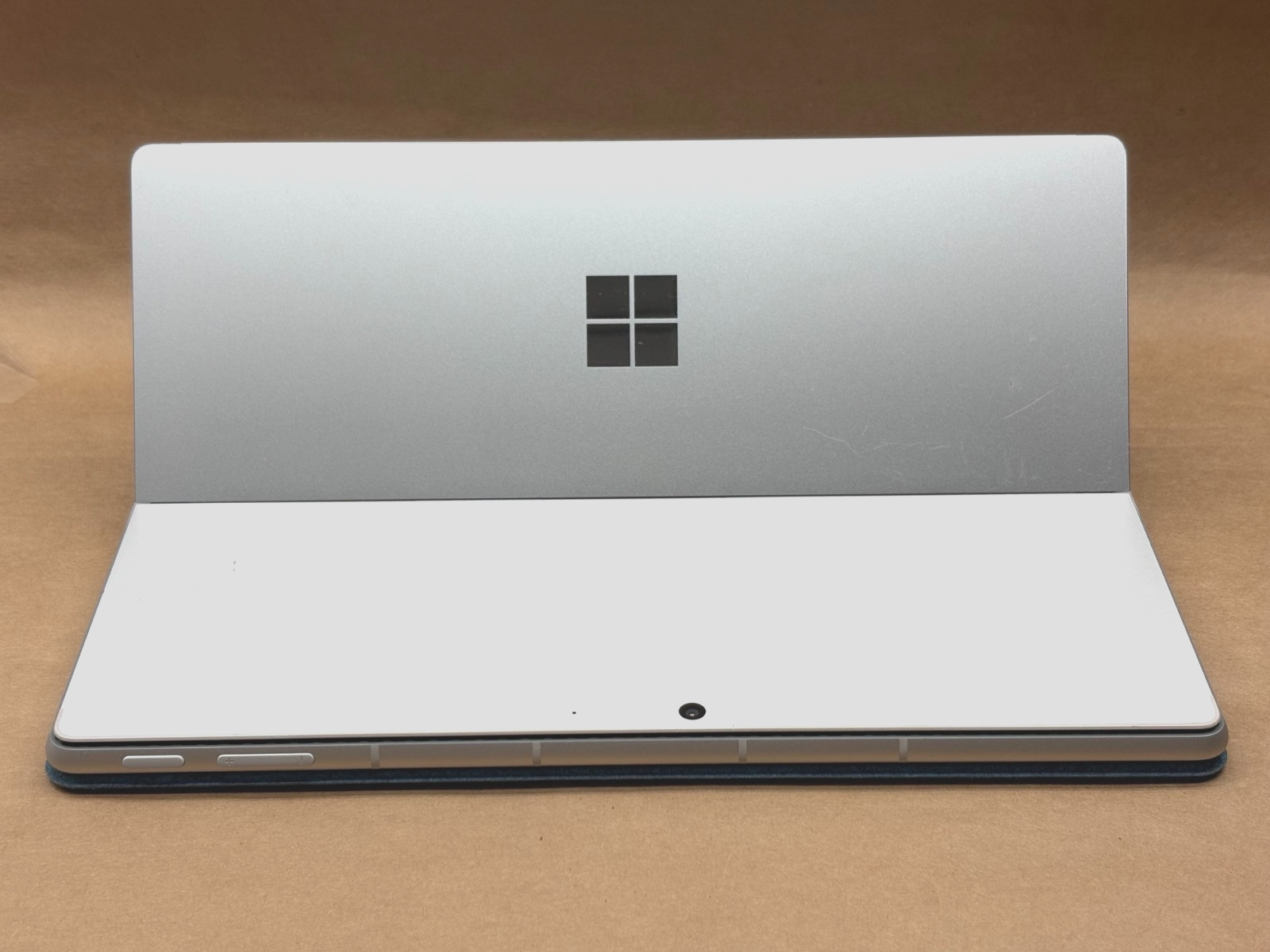 Microsoft Surface Pro 10 5G Intel Core Ultra5 135U 16GB RAM 1.86TB SSD Tablet