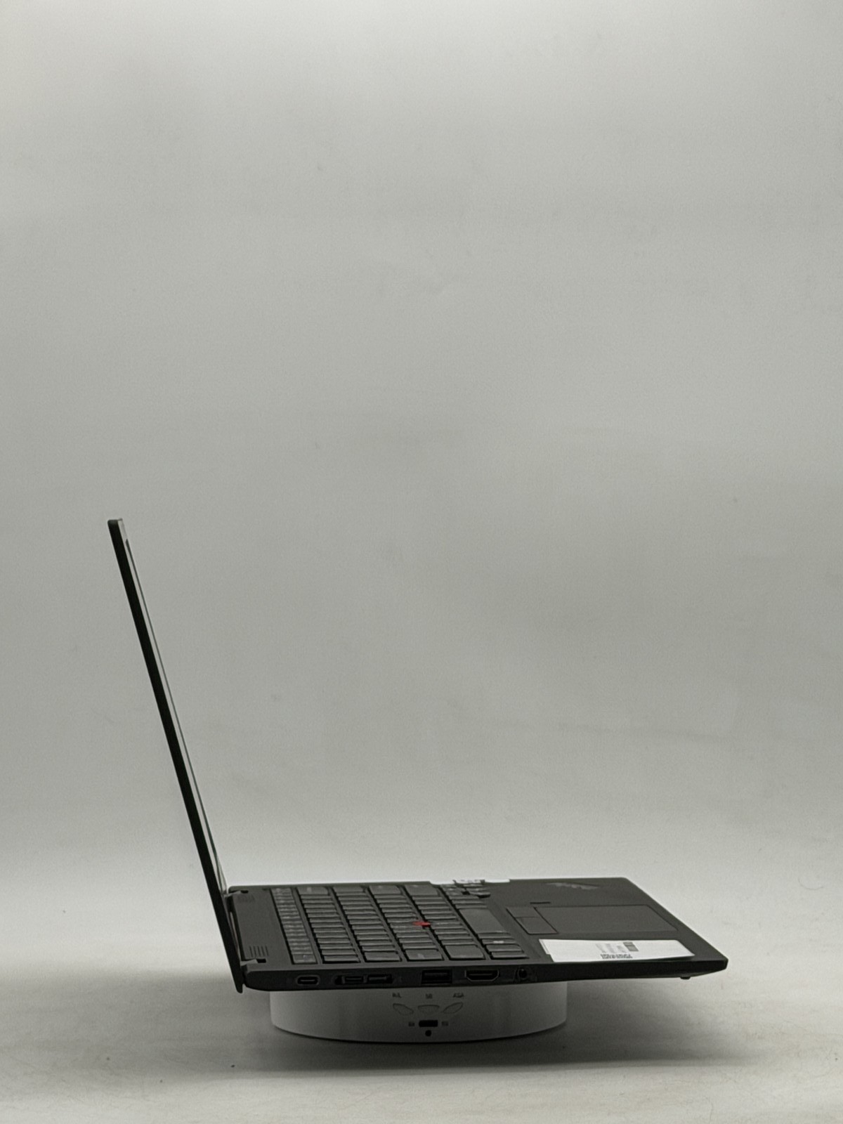 Lenovo ThinkPad X1 Carbon (7th) 14″ i5-8265U 8GB 128GB |NO OS Read|