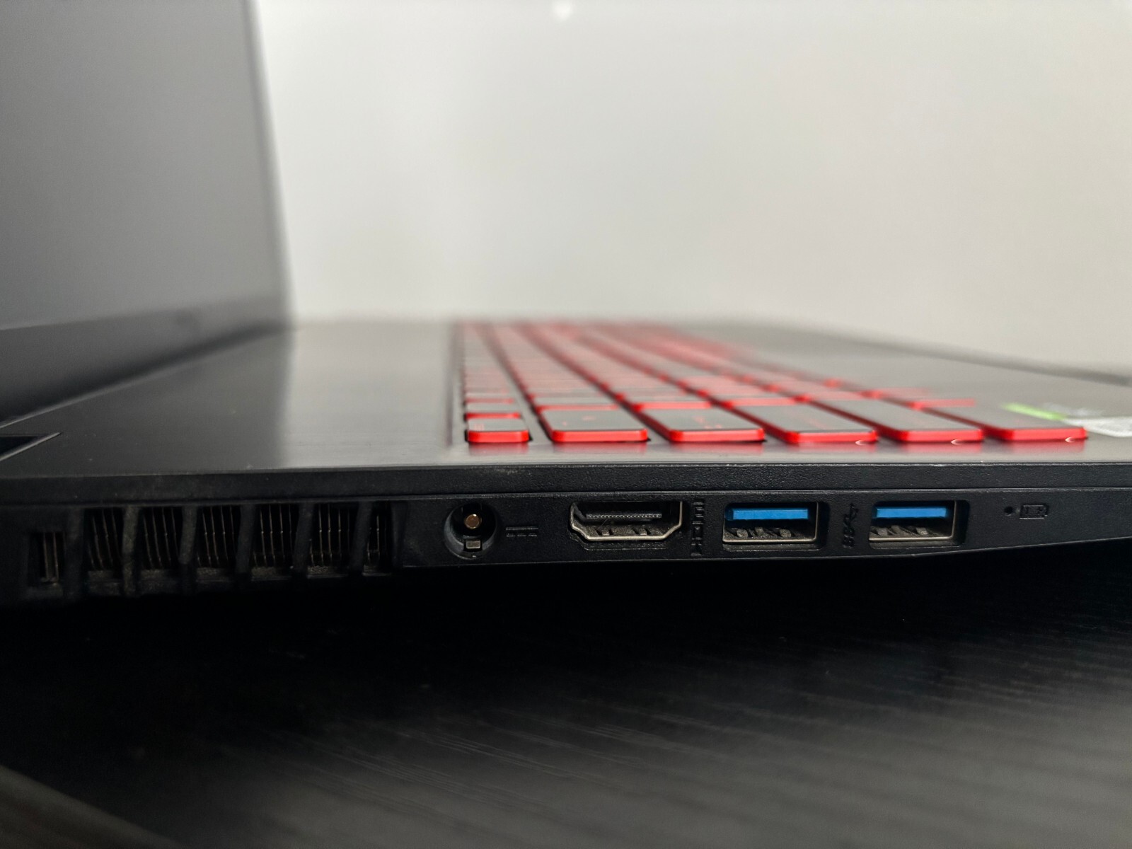 MSI GF75 Thin 17.3” (1TB HDD 512GB SSD Intel Core i5-10300H 2.5GHz 8GB) – Black
