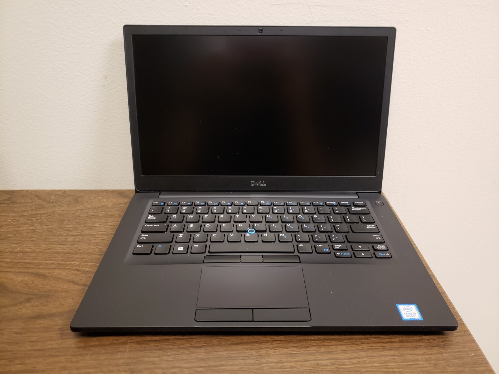 DELL Latitude 7490 w/power adapter