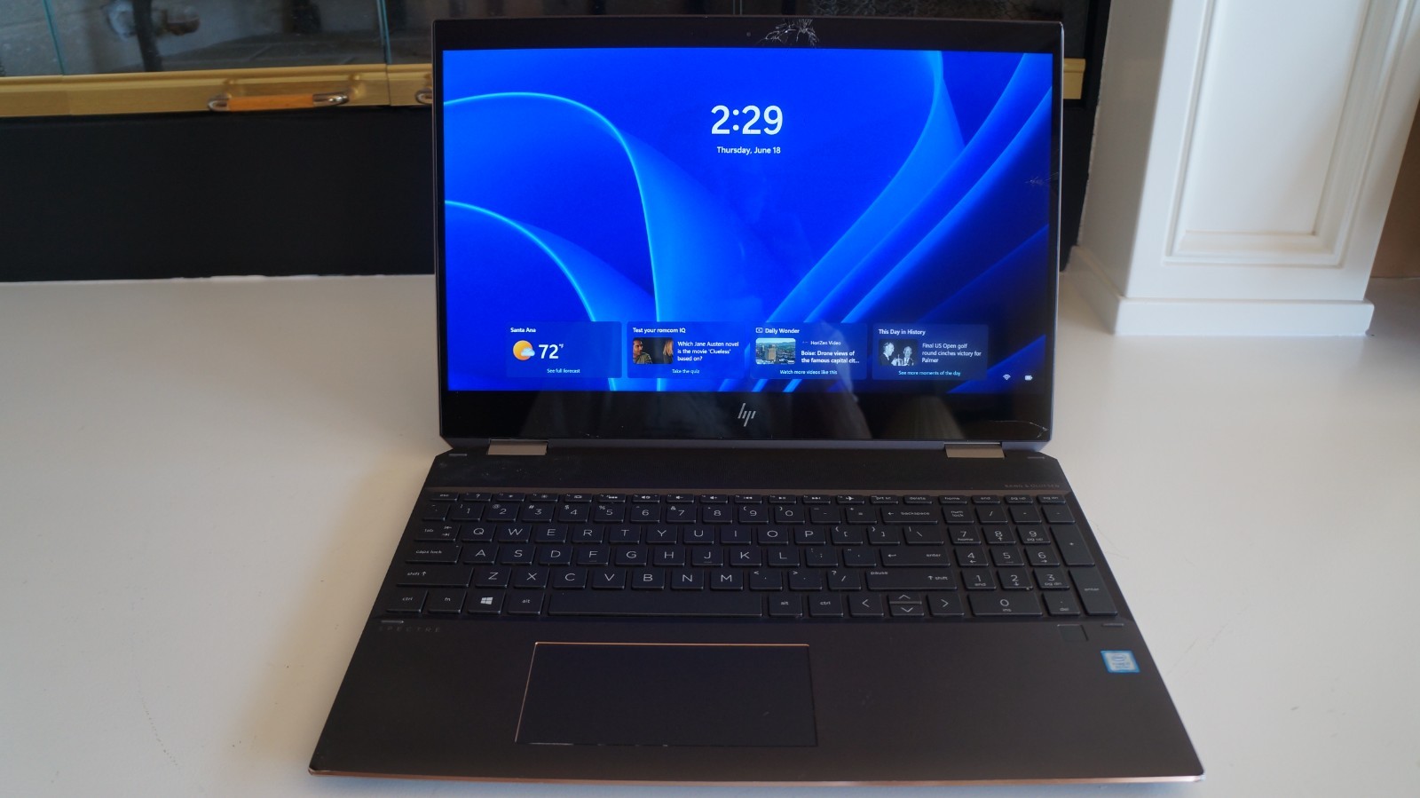 HP Spectre x360 15-DF i7-8565U 1.8GHz 8GB RAM 256GB SSD 4K Display, READ.