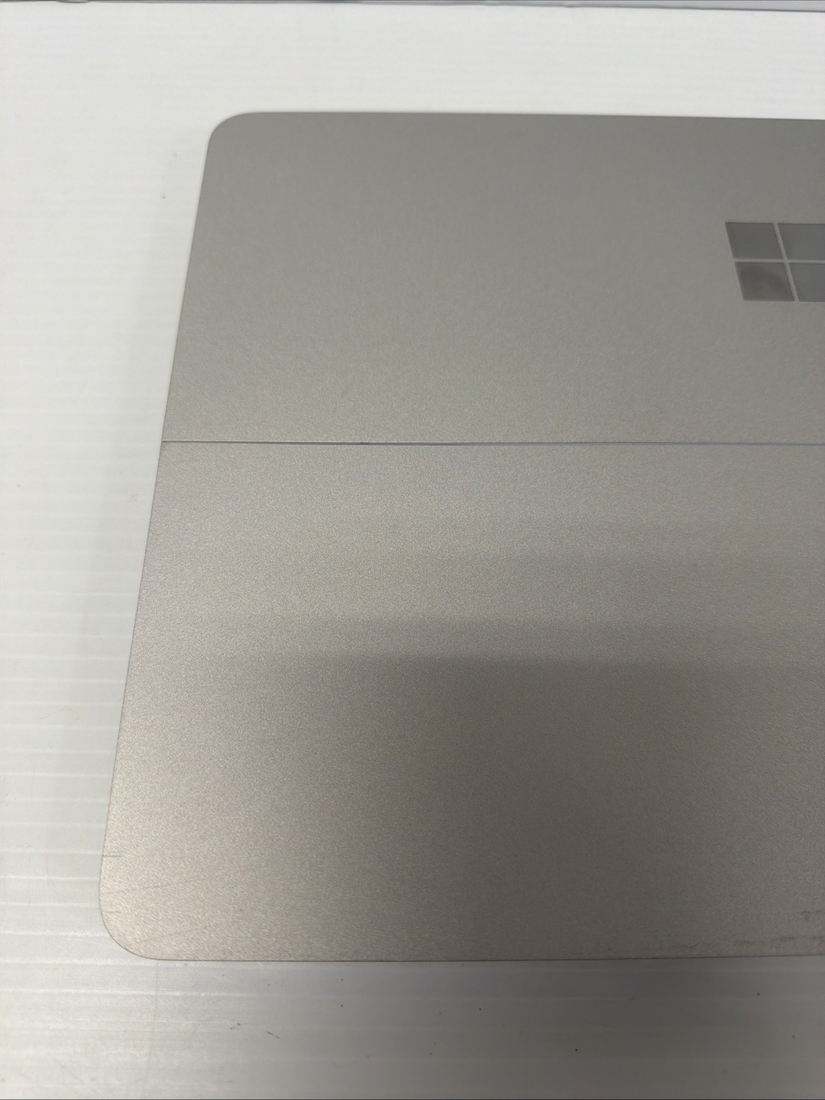 Microsoft Surface Laptop Studio 14.4″ Touchscreen Laptop i5-11300H 16GB RAM 256G