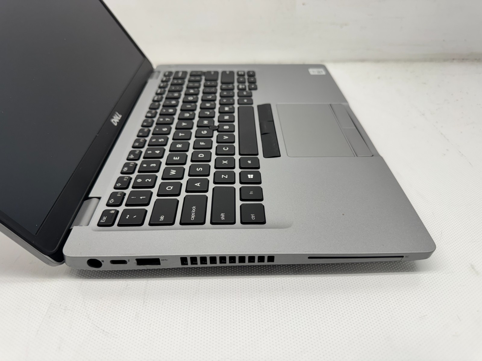 Dell Latitude 5411 14″ i7-10850H@2.7GHz 16G RAM 256G SSD No Camera series**READ*