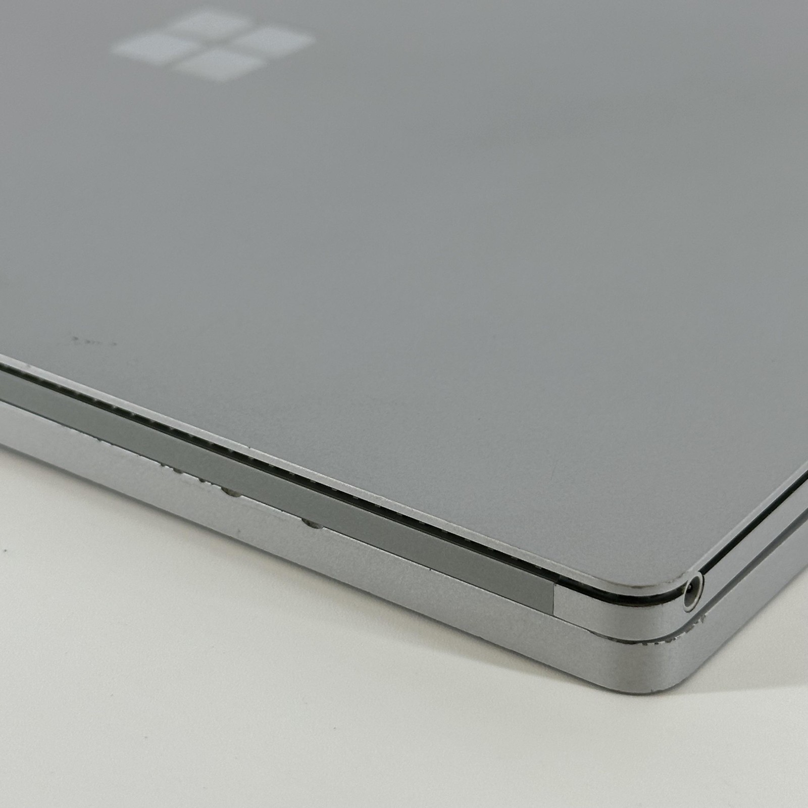Microsoft Surface Book 2 13.5 QHD+ TOUCH i7-8650U 1.90GHz 16GB 512GB GTX 1050