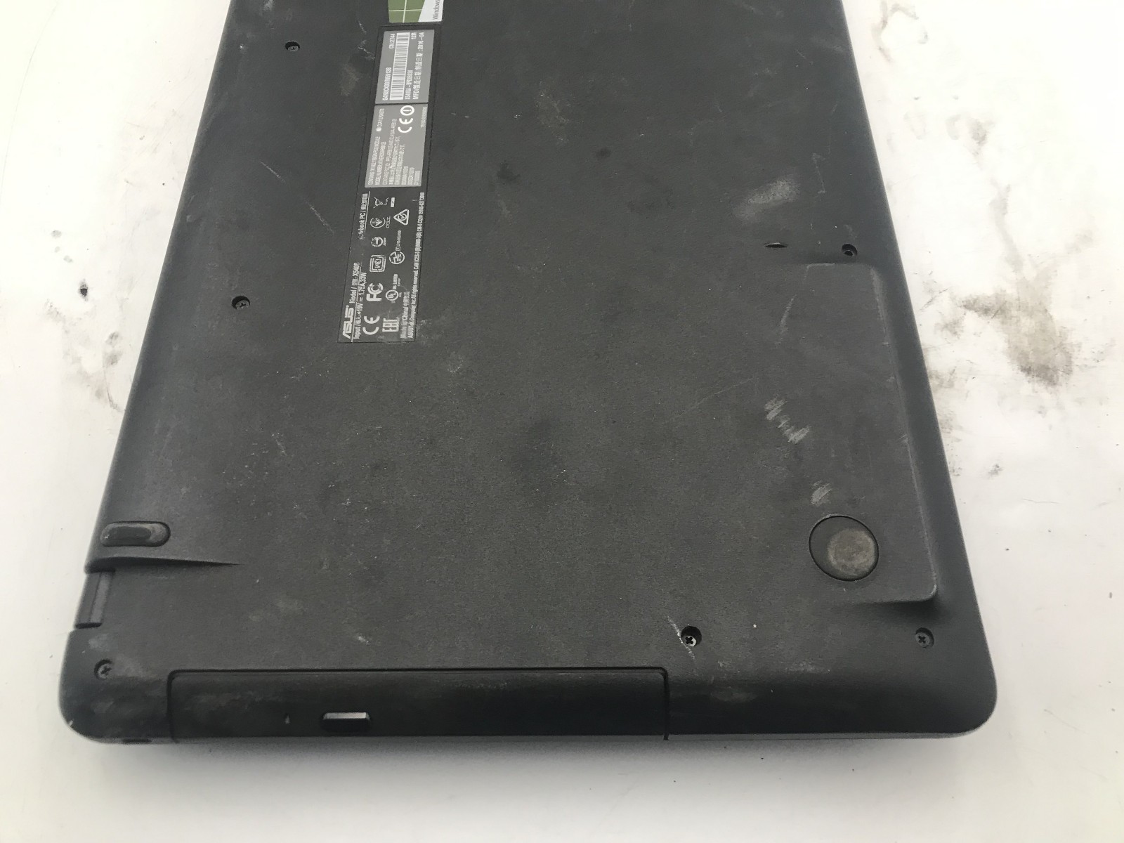 ASUS SONICMASTER X540S – BOOTS TO BIOS – INTEL PENTIUM N – 4GB RAM -READ DESC-BB