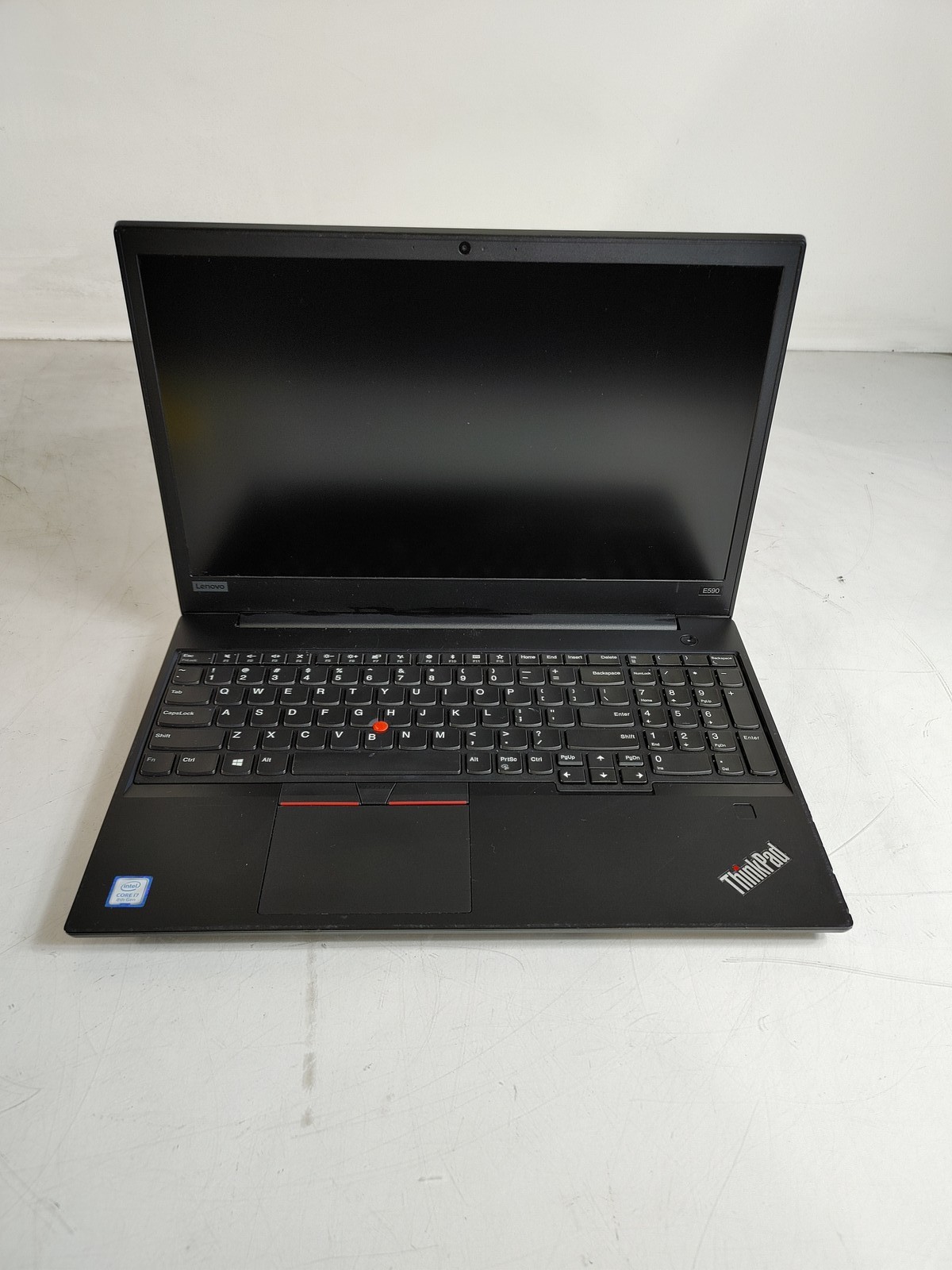 Lenovo ThinkPad E590 Core i7-8565U 1.80 GHz 16 GB DDR4 No HDD
