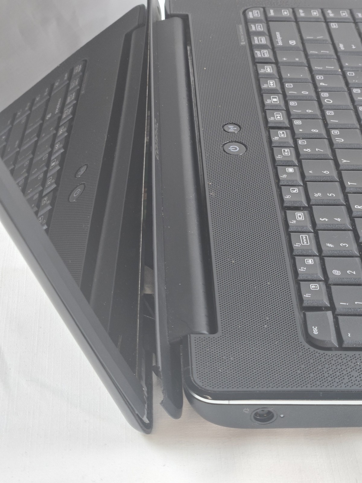 Compaq CQ56 Laptop PC – Windows 7 Home Premium – Intel Processor – Parts Only