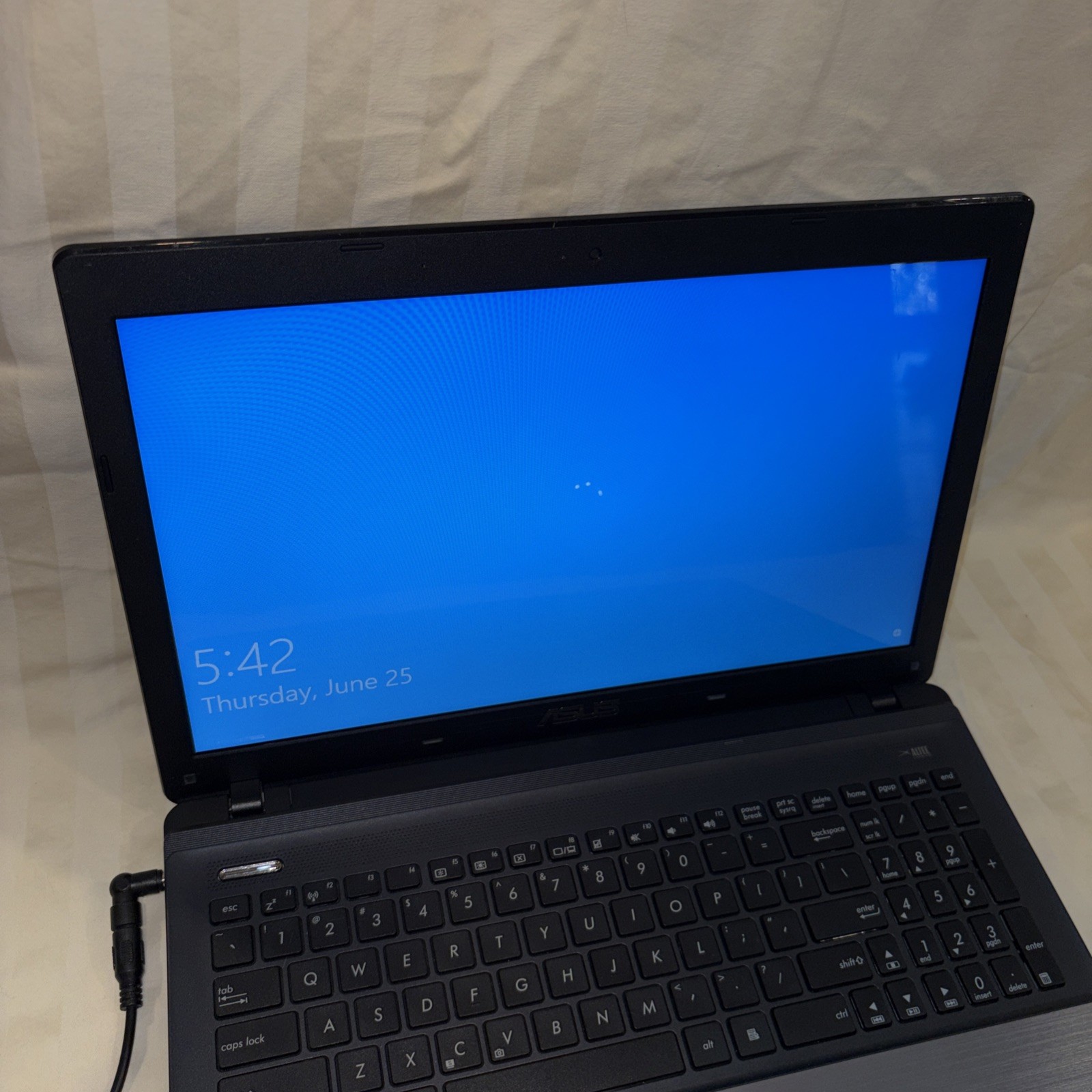 Asus U57A Laptop Intel Core i5 2450M 2.5GHz 6GB RAM 750GB HDD Win 10 Home