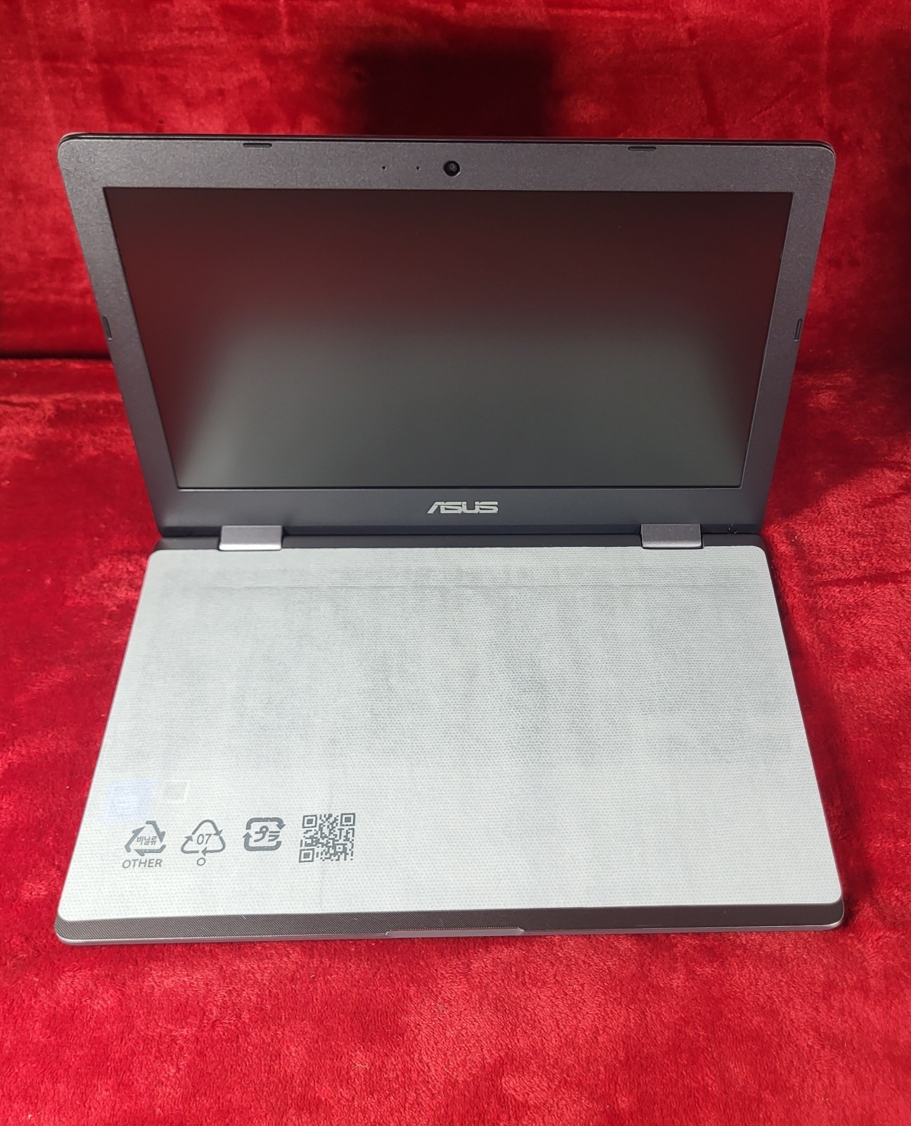 ASUS Chromebook CX22N 11.6-inch 32GB 4GB RAM Intel Celeron N3350 (New Open Box)