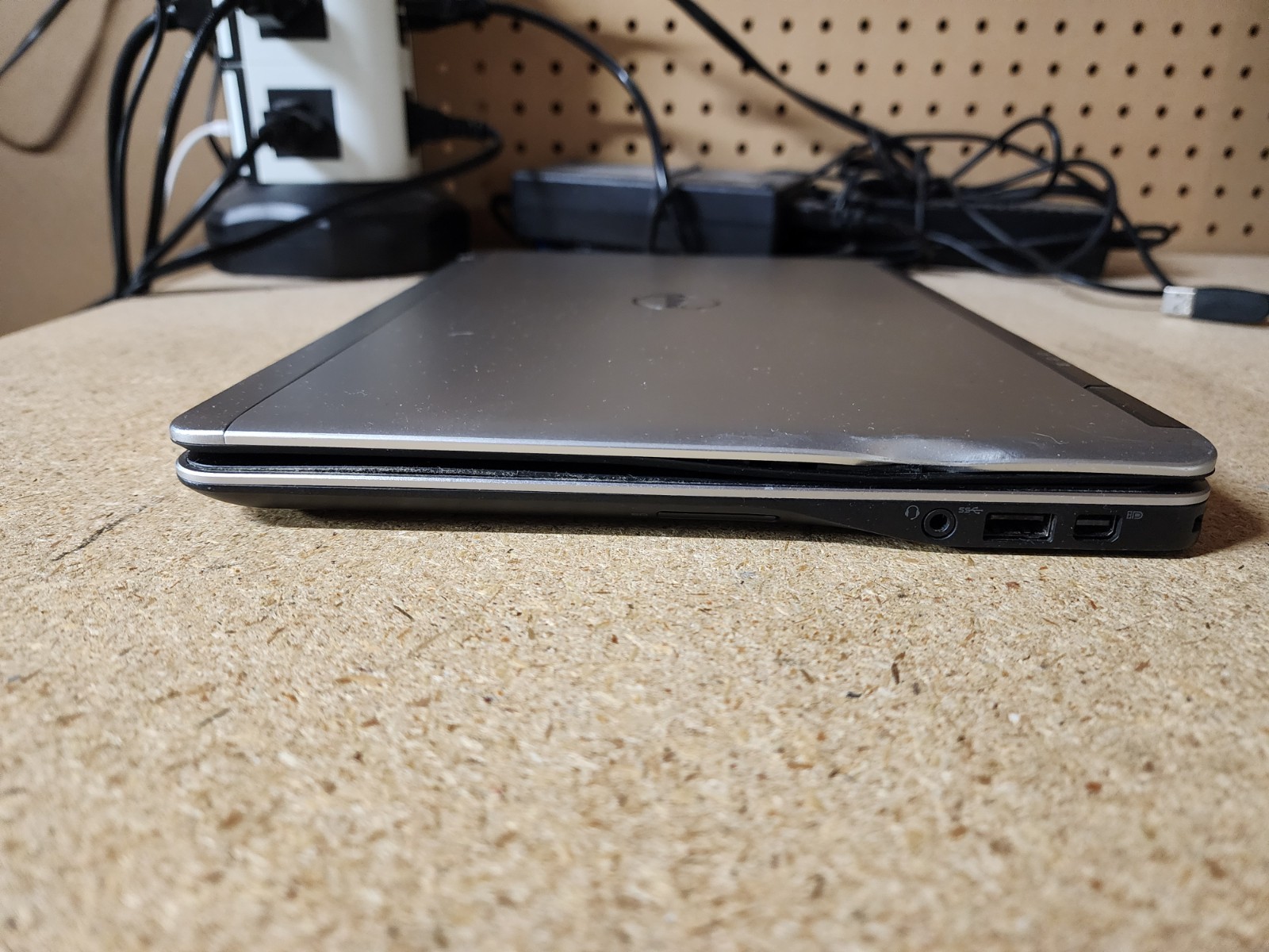 Dell Latitude E7240 i5-4300U 1.9GHz 8GB RAM No HDD/OS See Desc